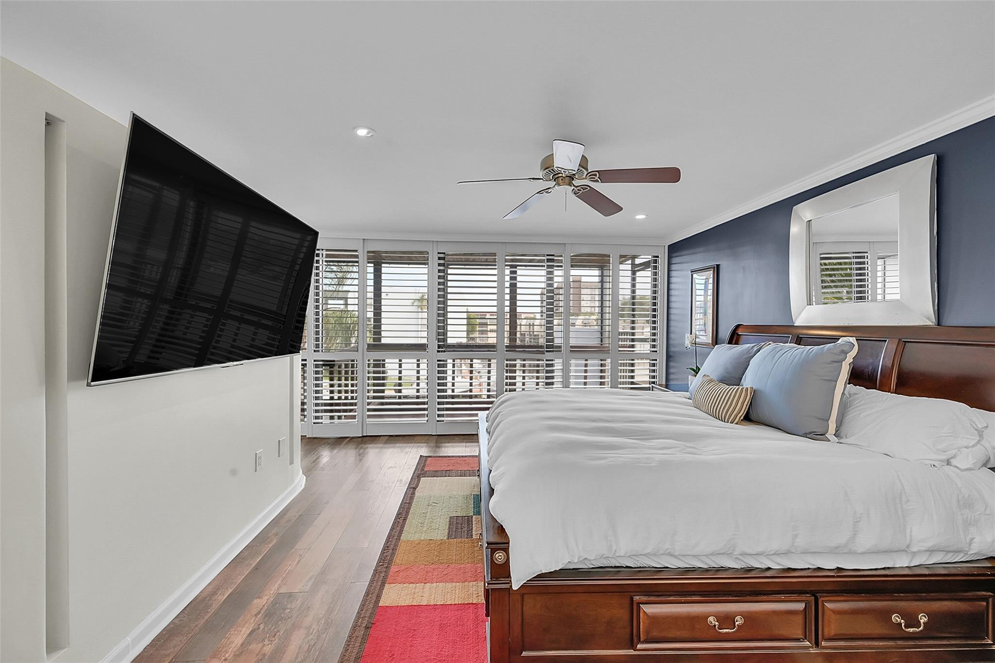 1100 SE 5th Court 63