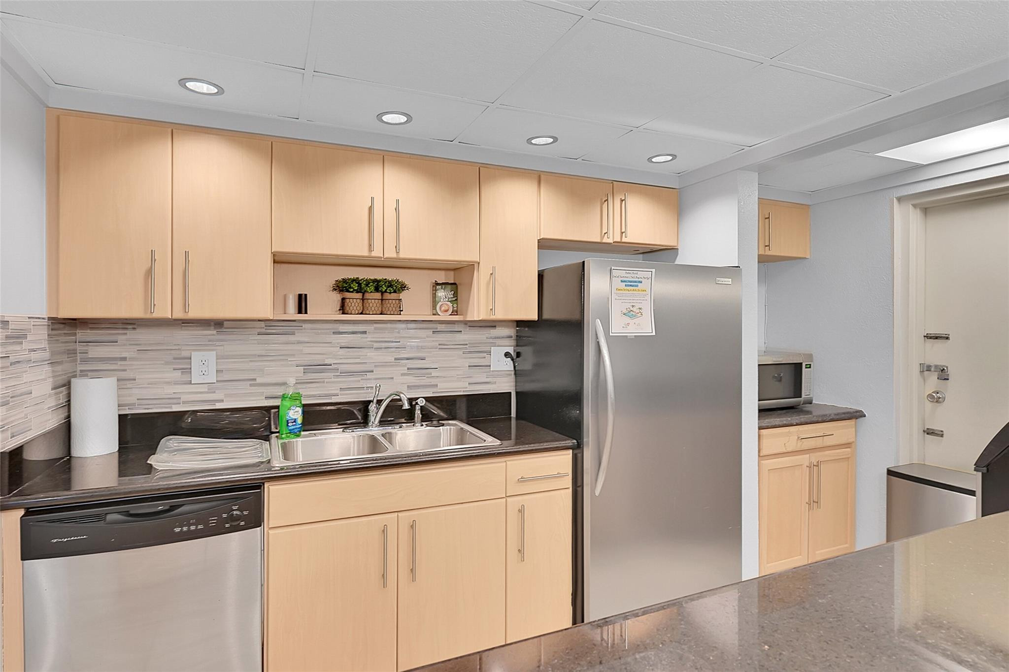 1100 SE 5th Court 63