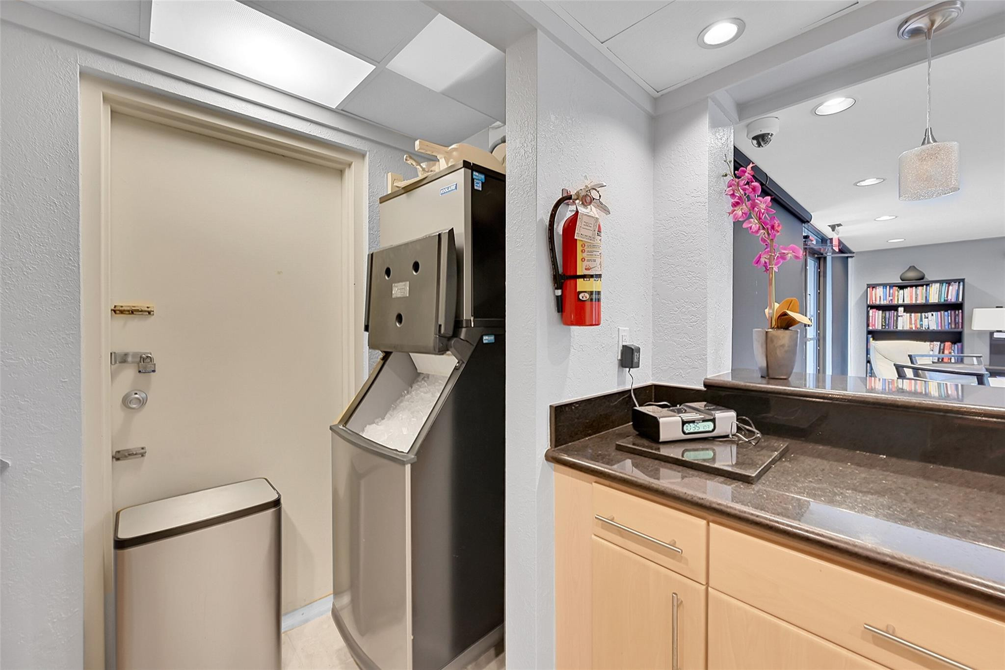 1100 SE 5th Court 63