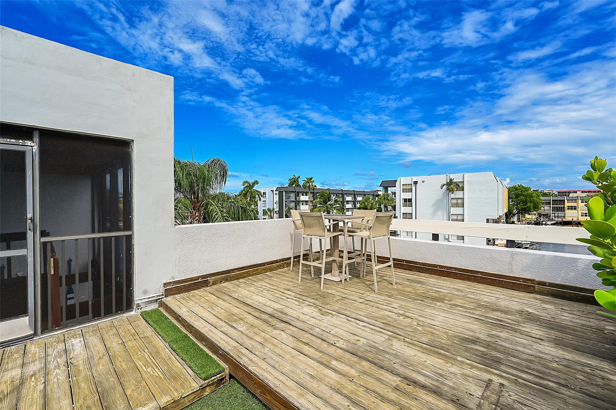 1100 SE 5th Court 63