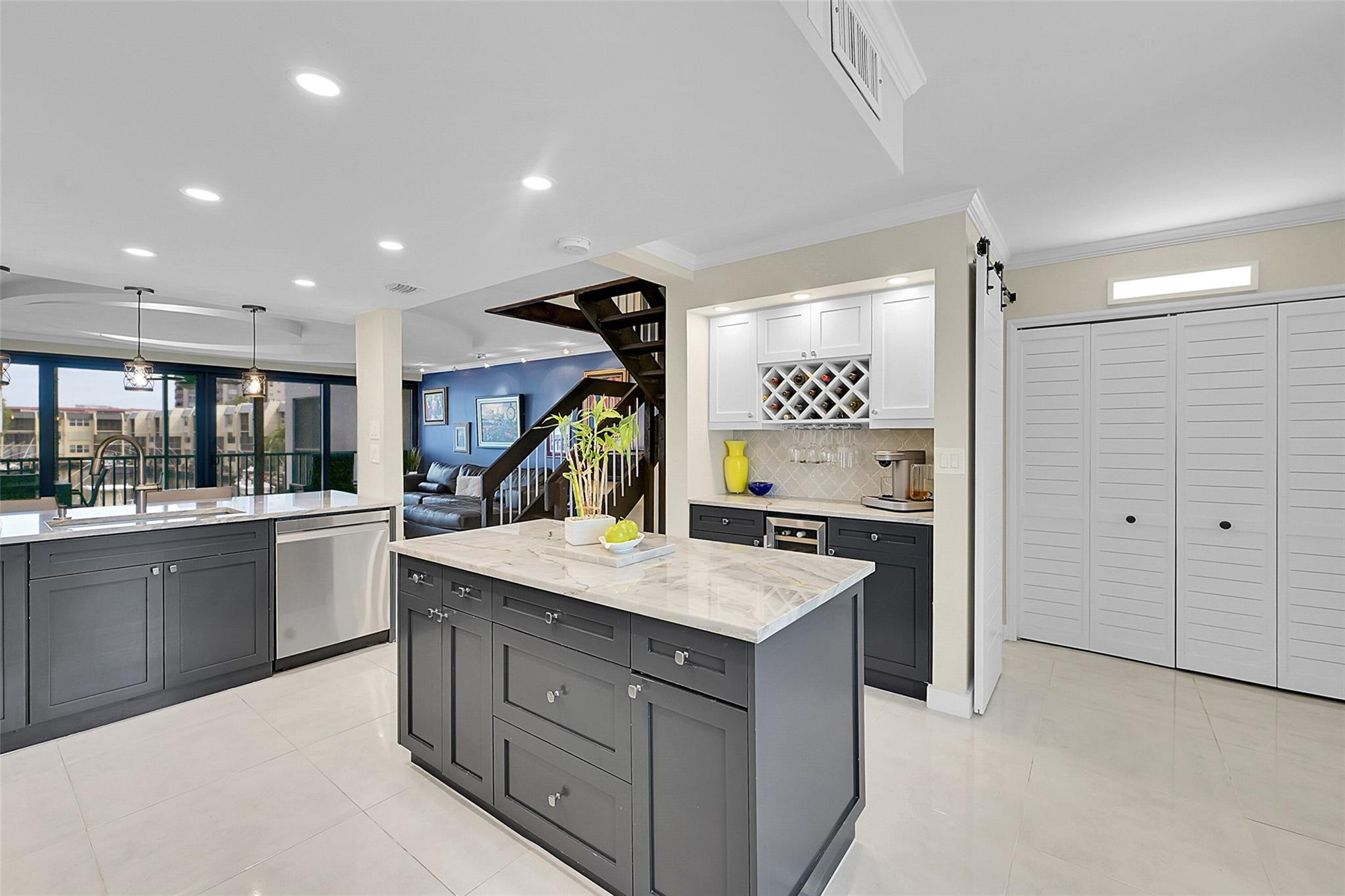 1100 SE 5th Court 63