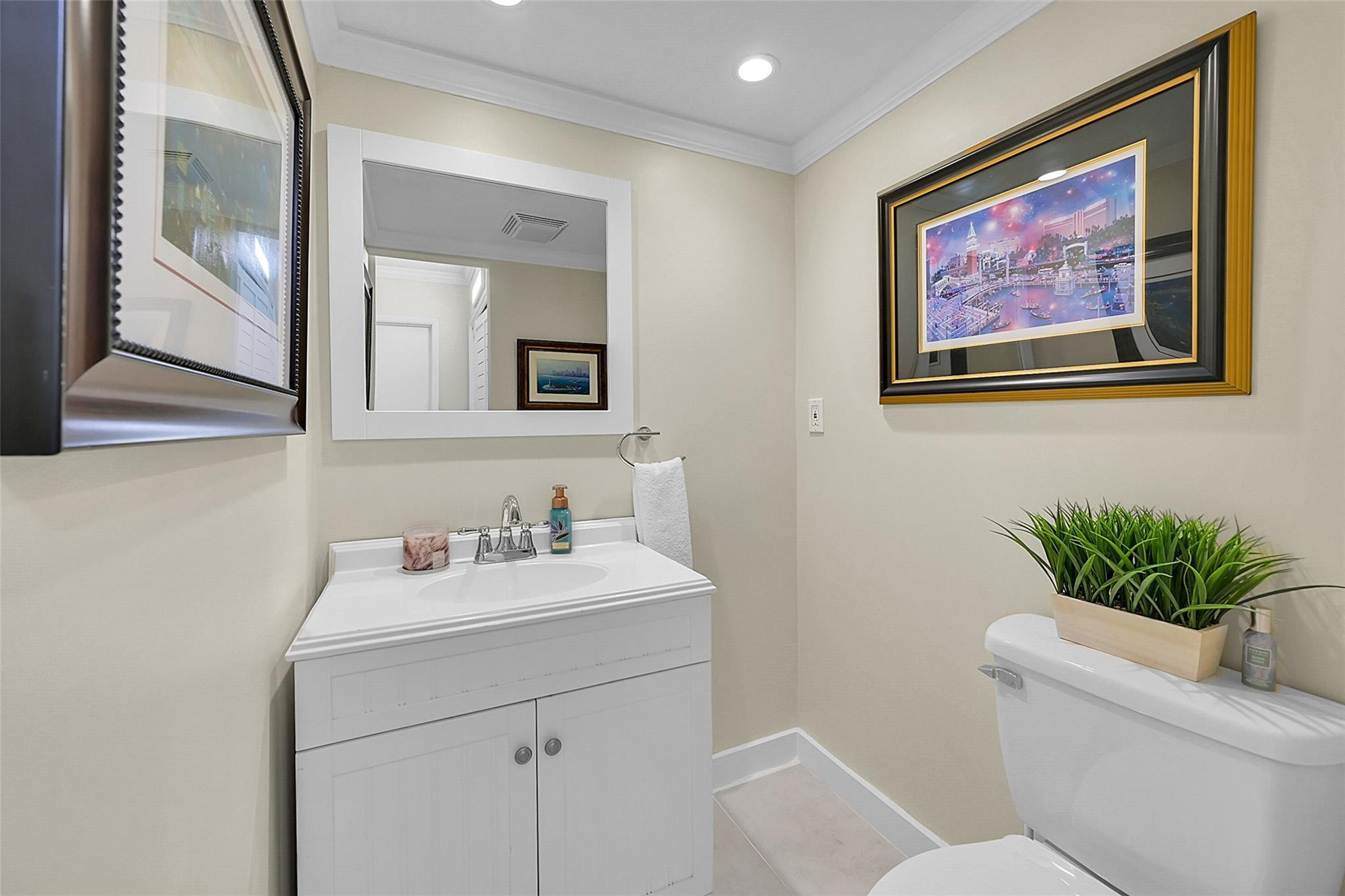 1100 SE 5th Court 63