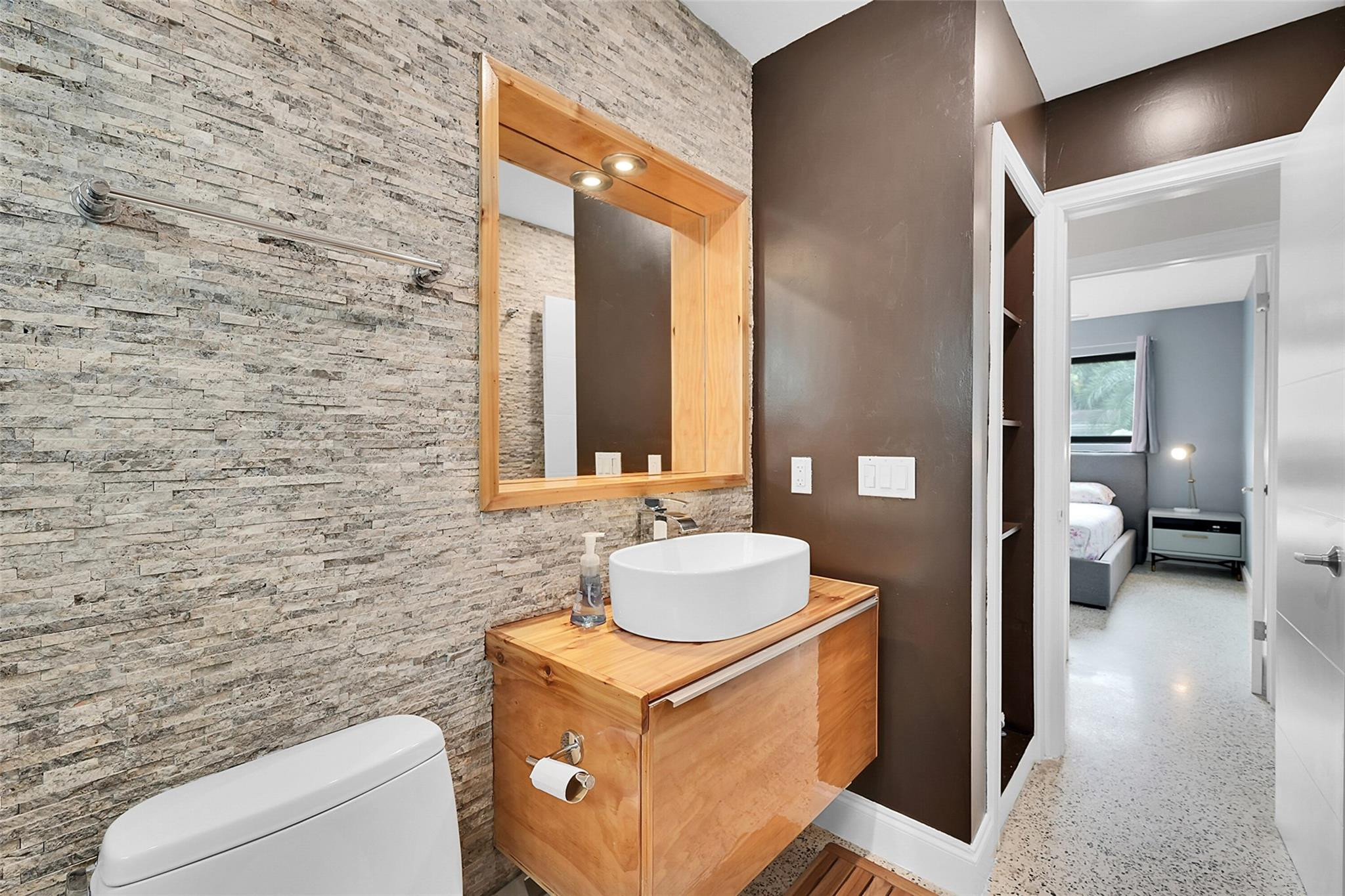 535 NE 113th Street