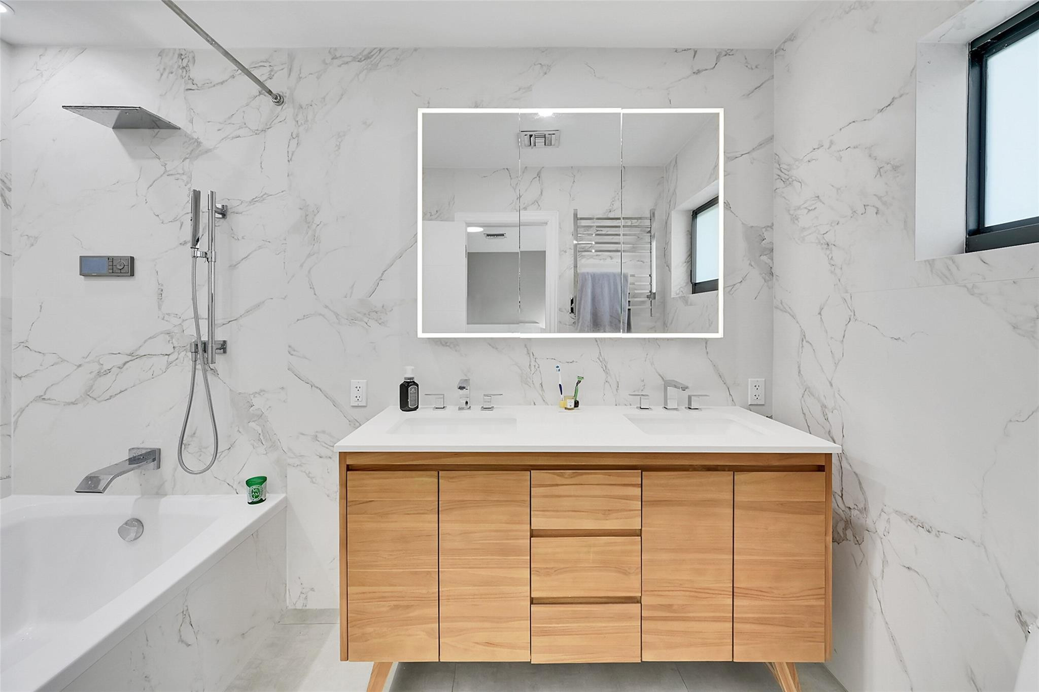535 NE 113th Street