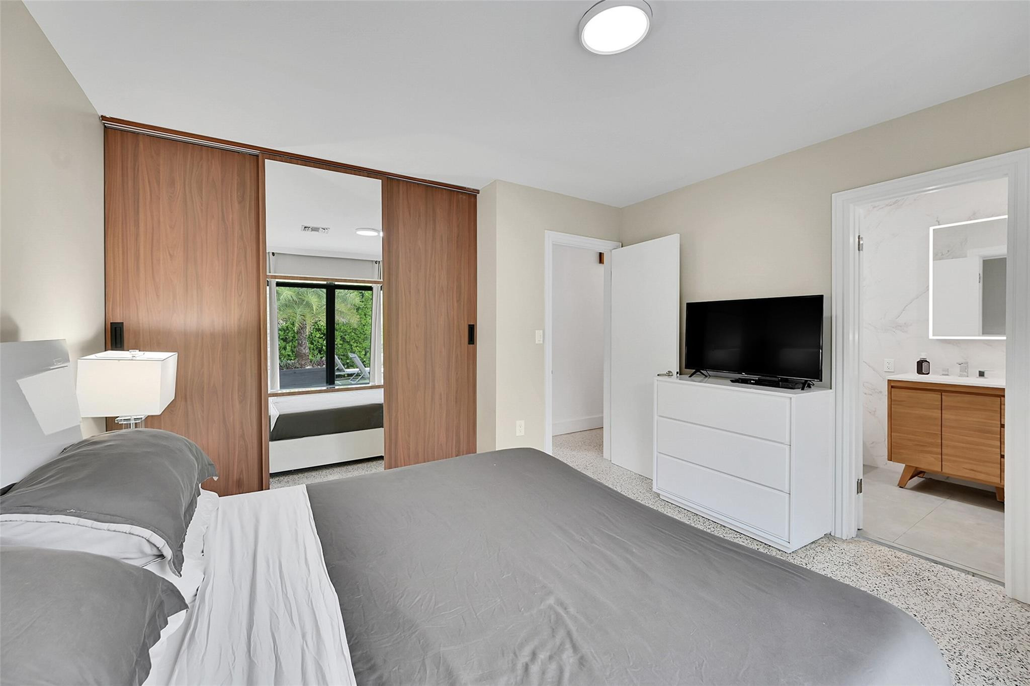535 NE 113th Street