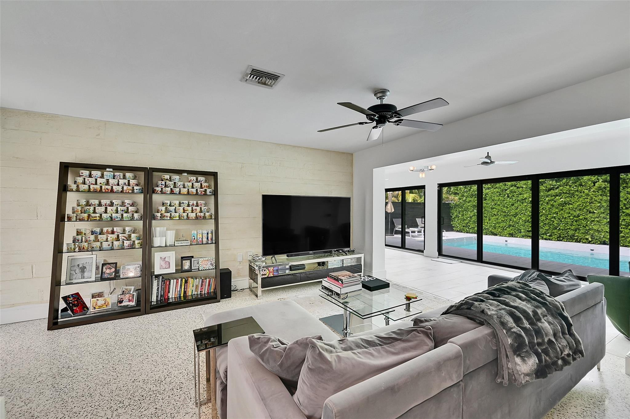 535 NE 113th Street