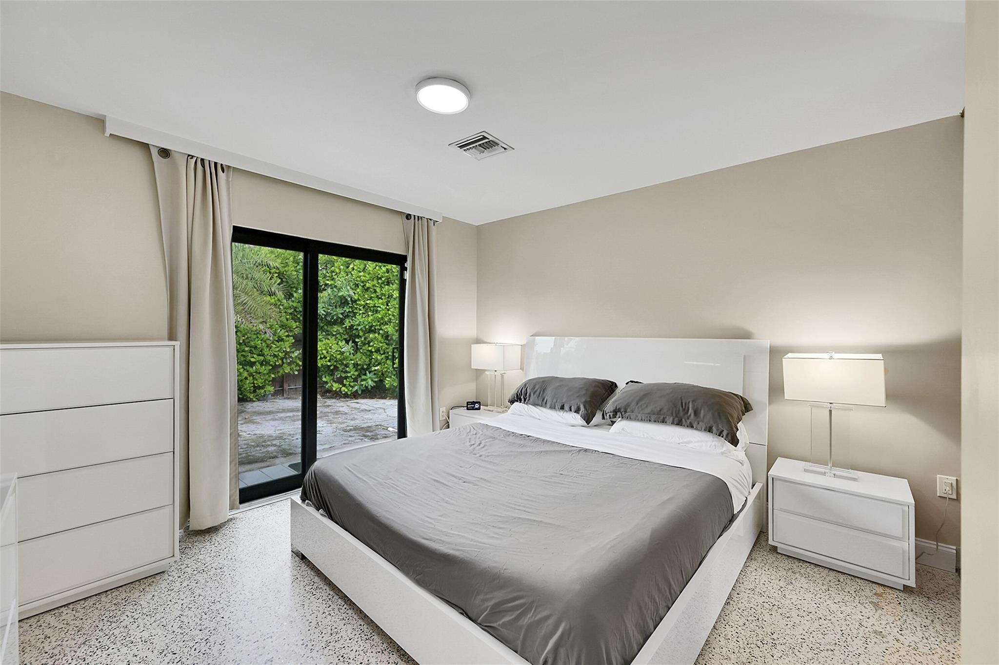 535 NE 113th Street