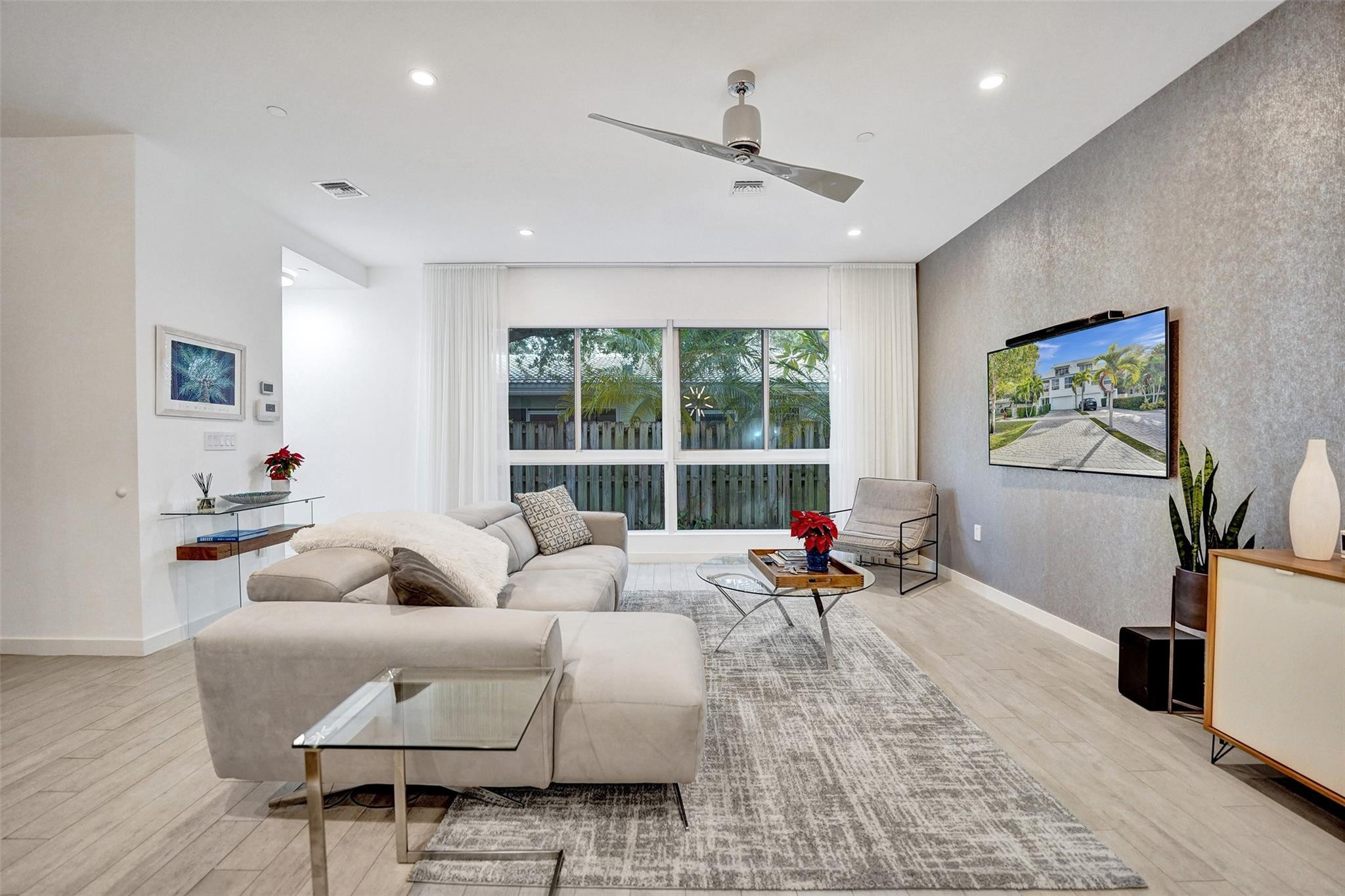 2620 NE 14th Street 2
