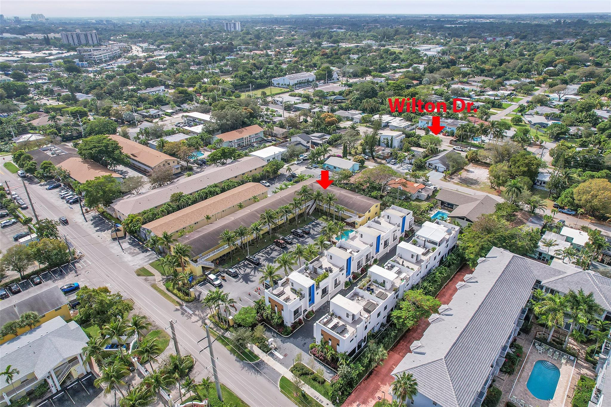 2655 NE 8th Avenue 210