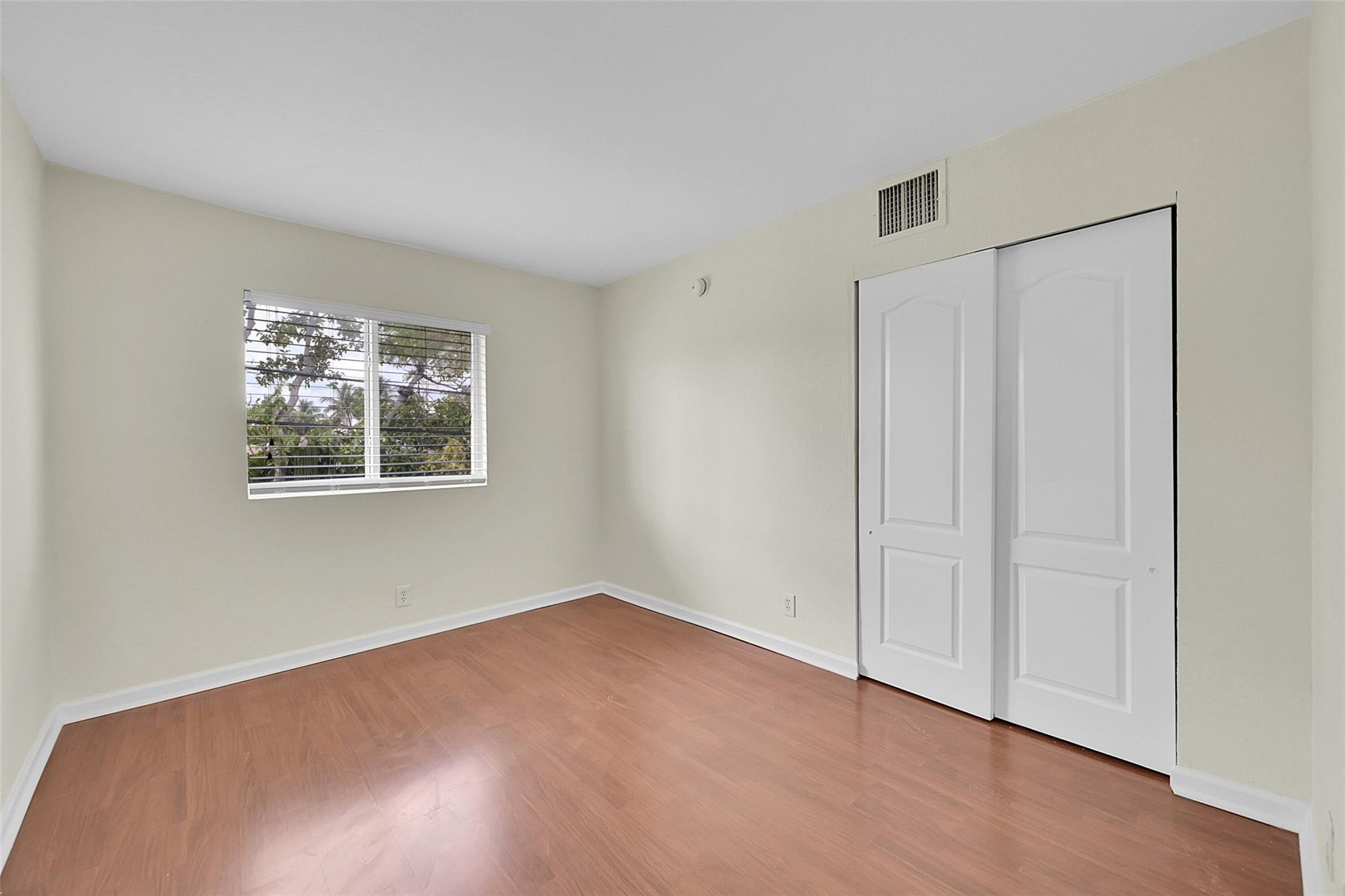 2655 NE 8th Avenue 210