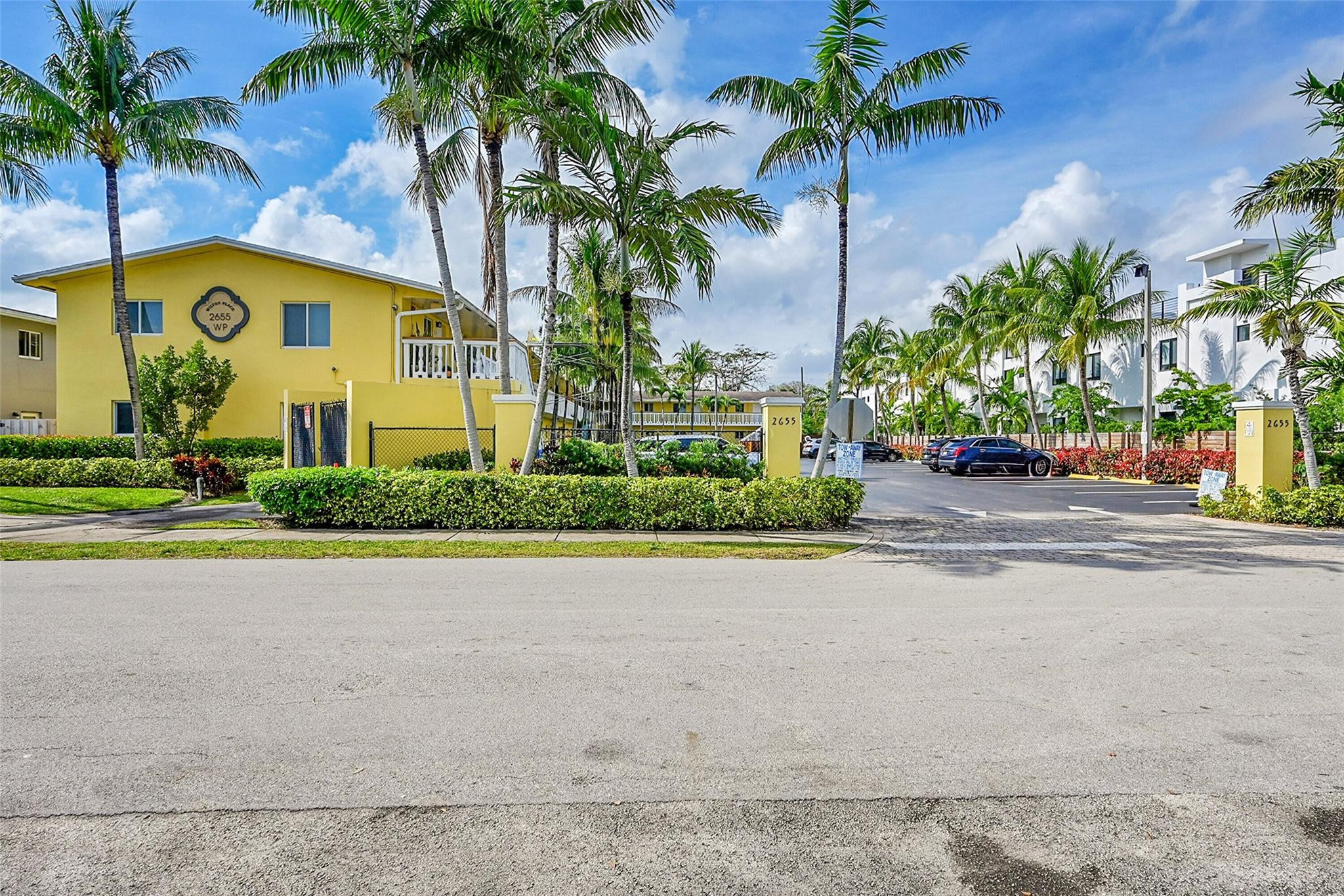 2655 NE 8th Avenue 210