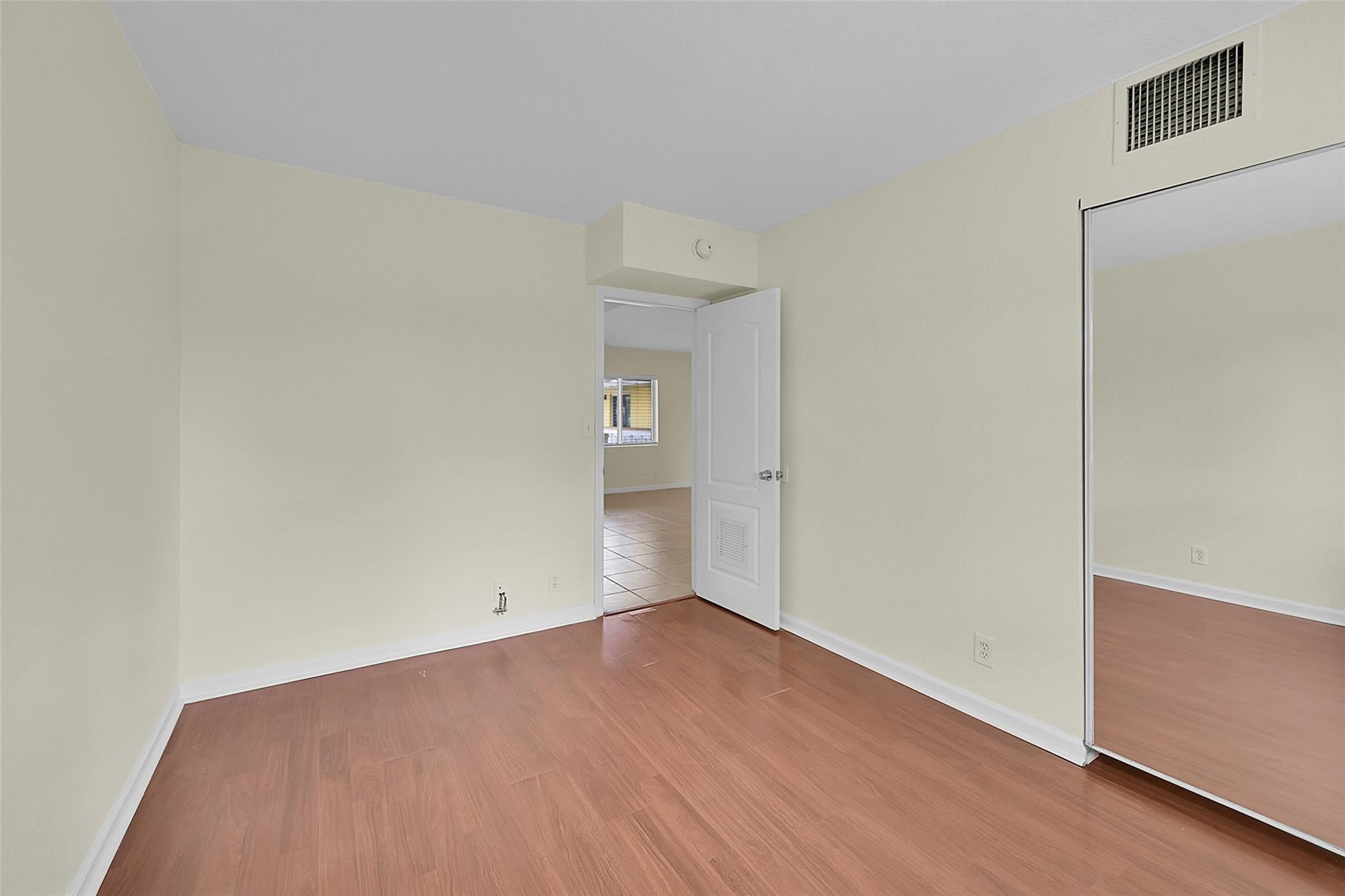 2655 NE 8th Avenue 210