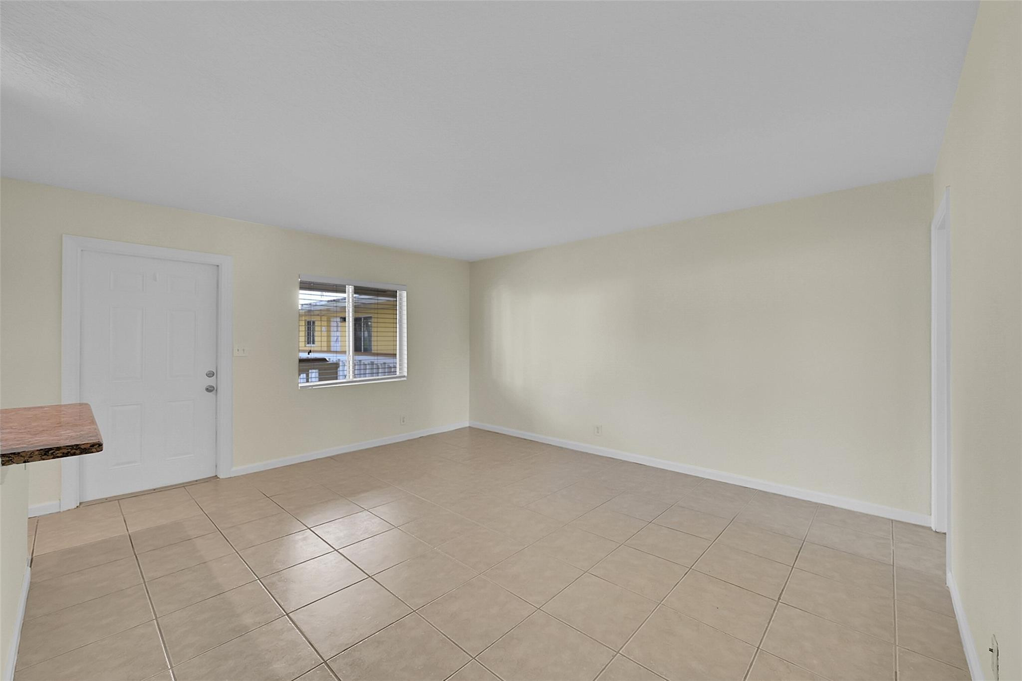2655 NE 8th Avenue 210