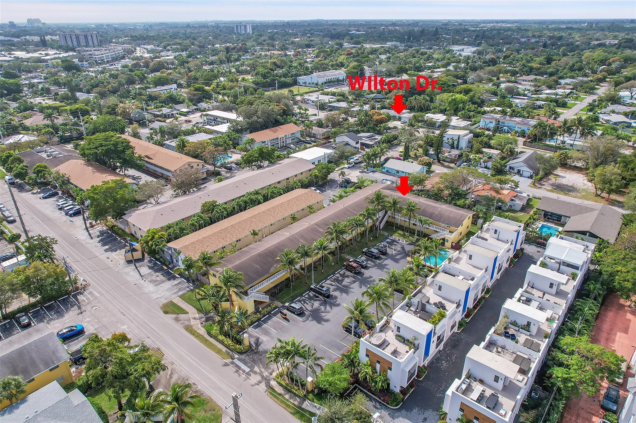2655 NE 8th Avenue 210