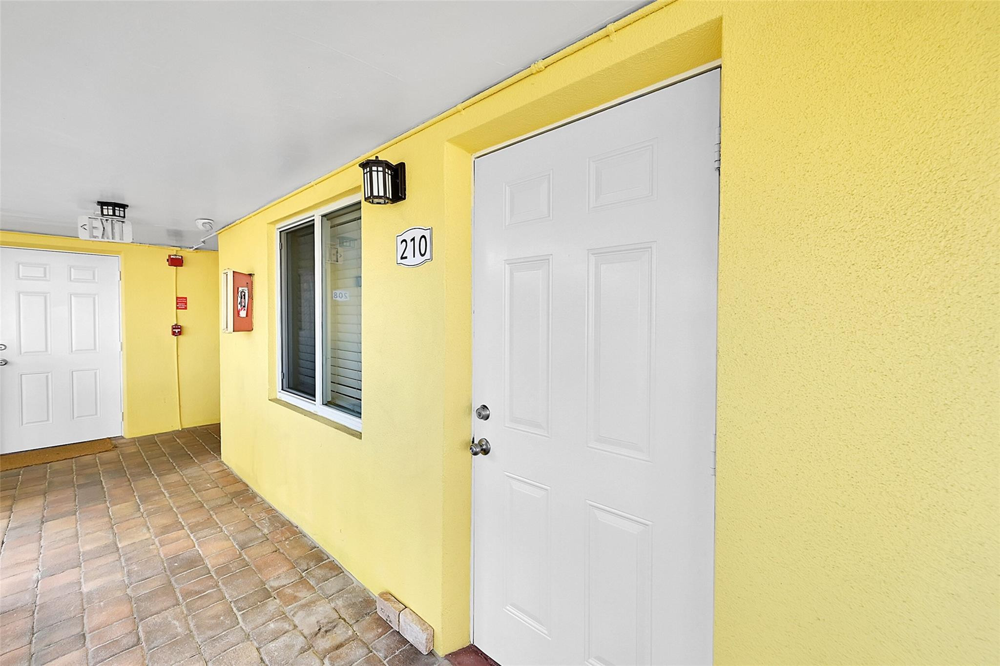 2655 NE 8th Avenue 210