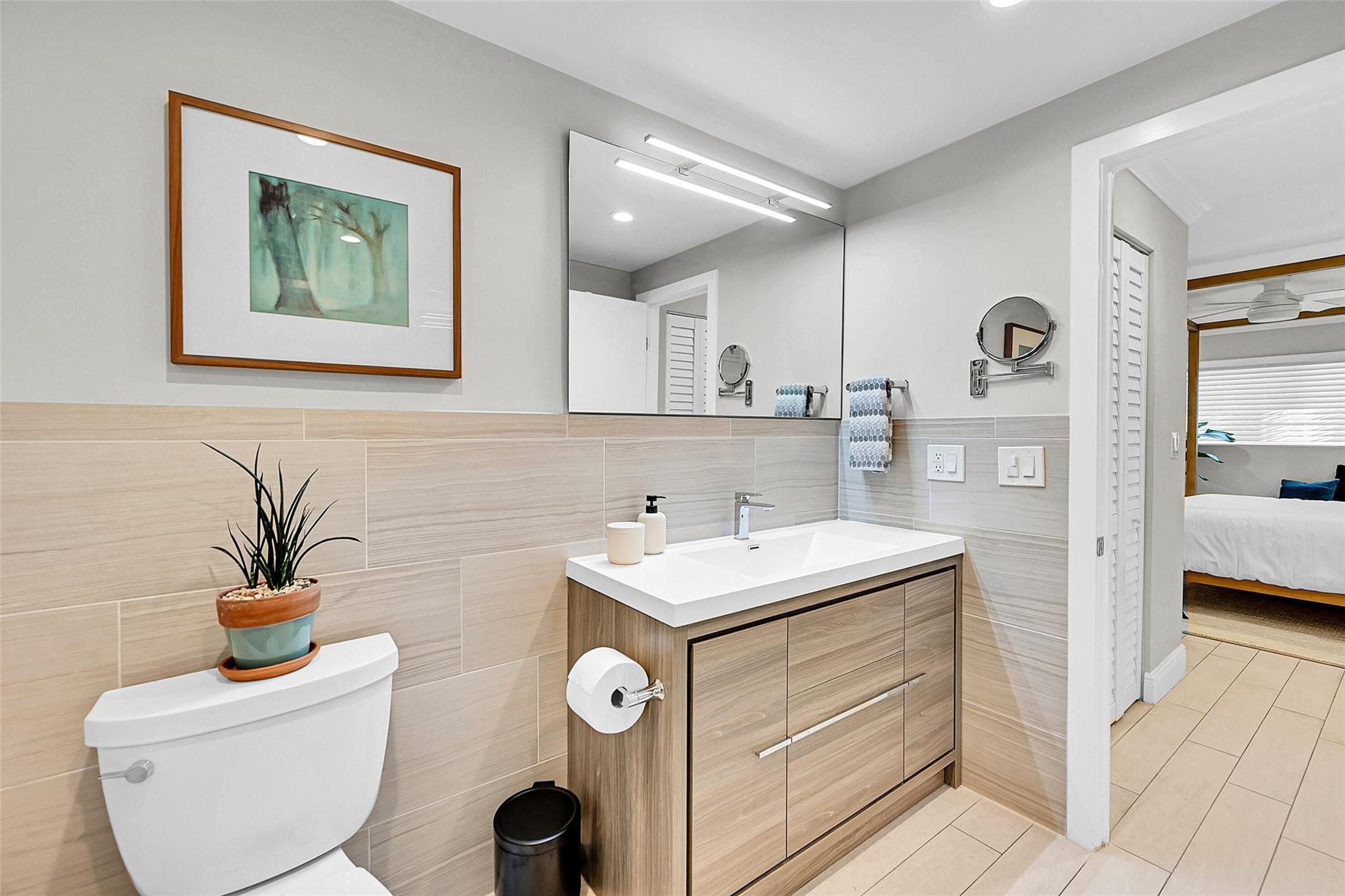 3004 NE 5th Terrace 102-C