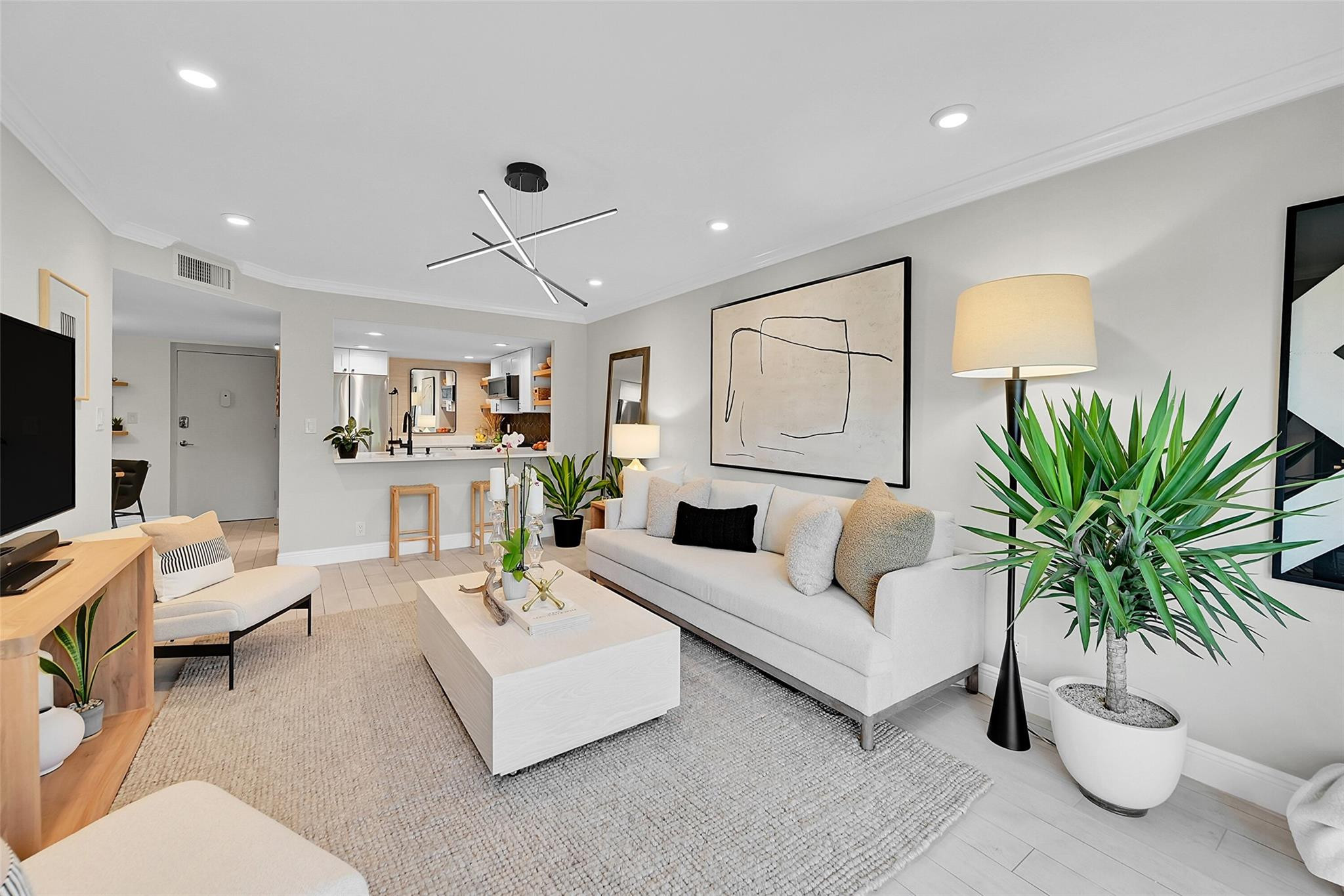 3004 NE 5th Terrace 102-C