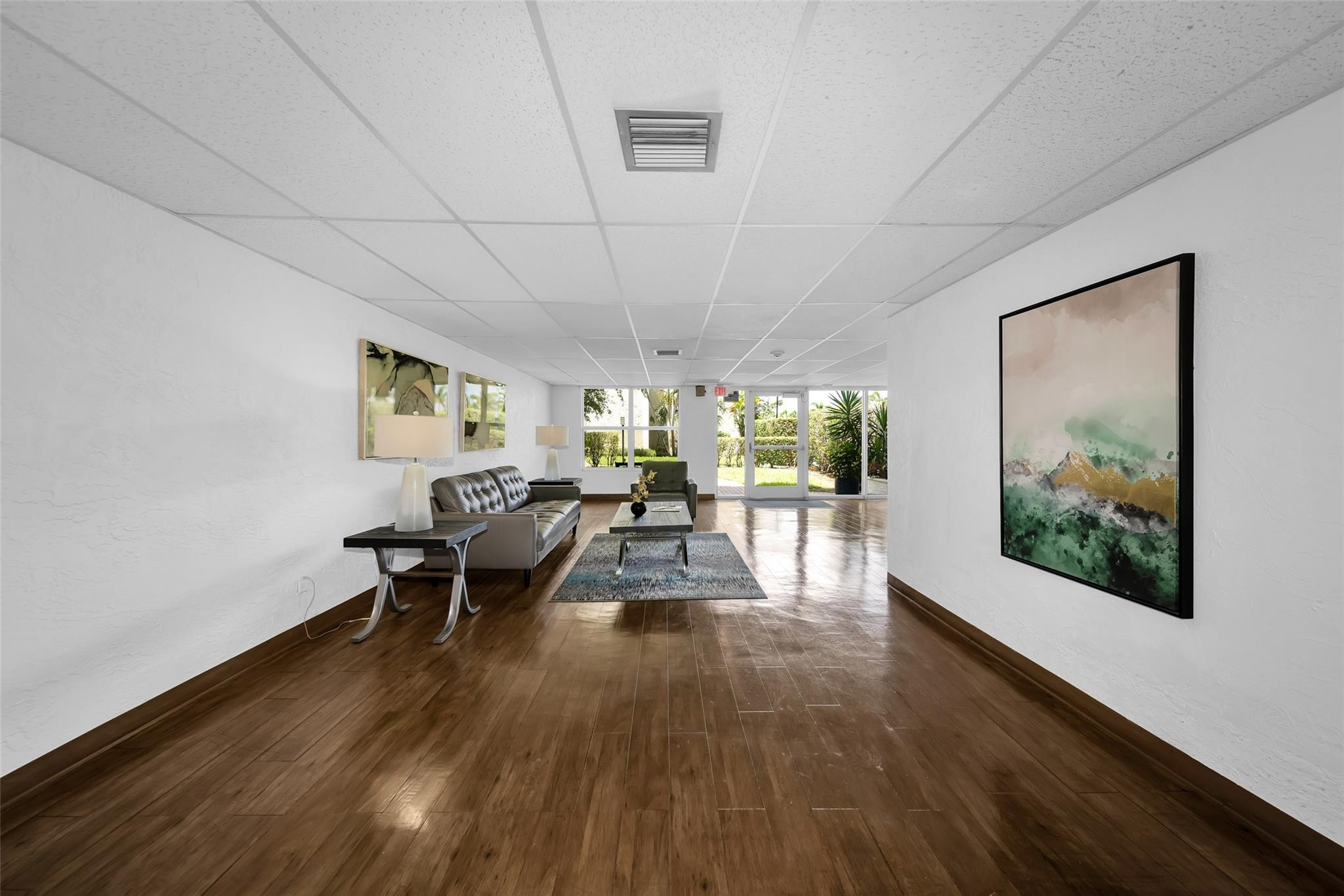 3004 NE 5th Terrace 102-C