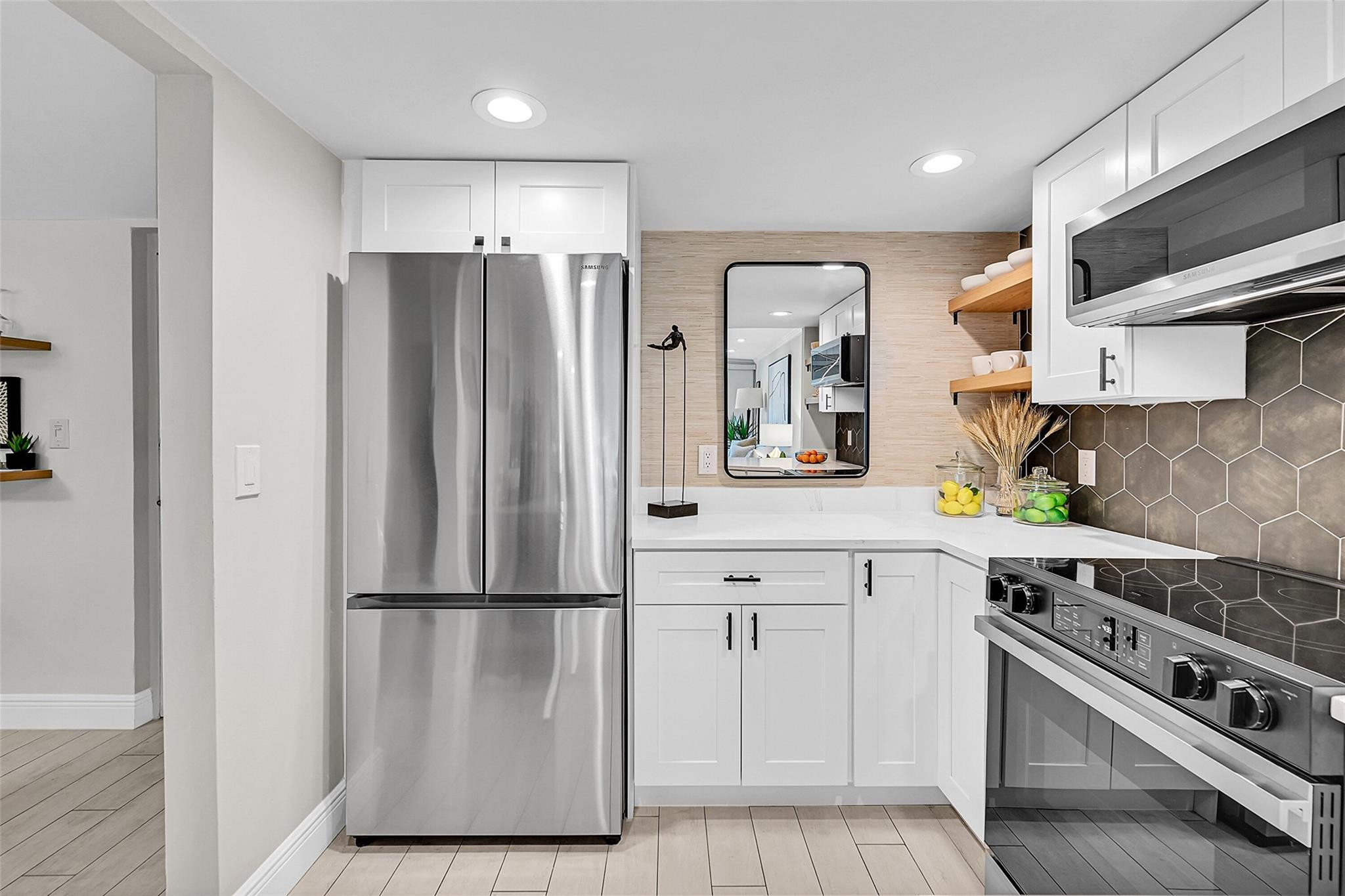 3004 NE 5th Terrace 102-C
