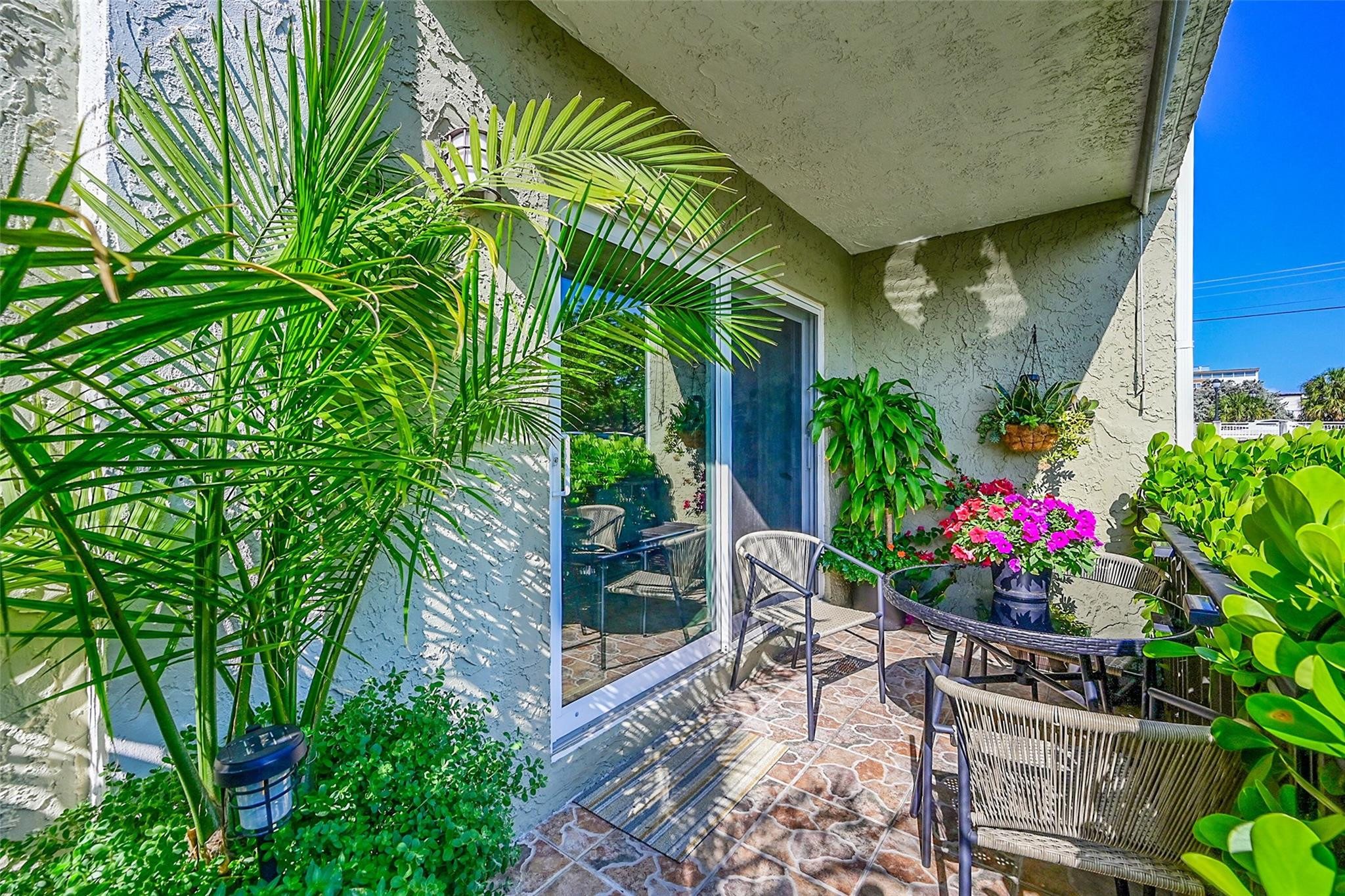 3004 NE 5th Terrace 102-C
