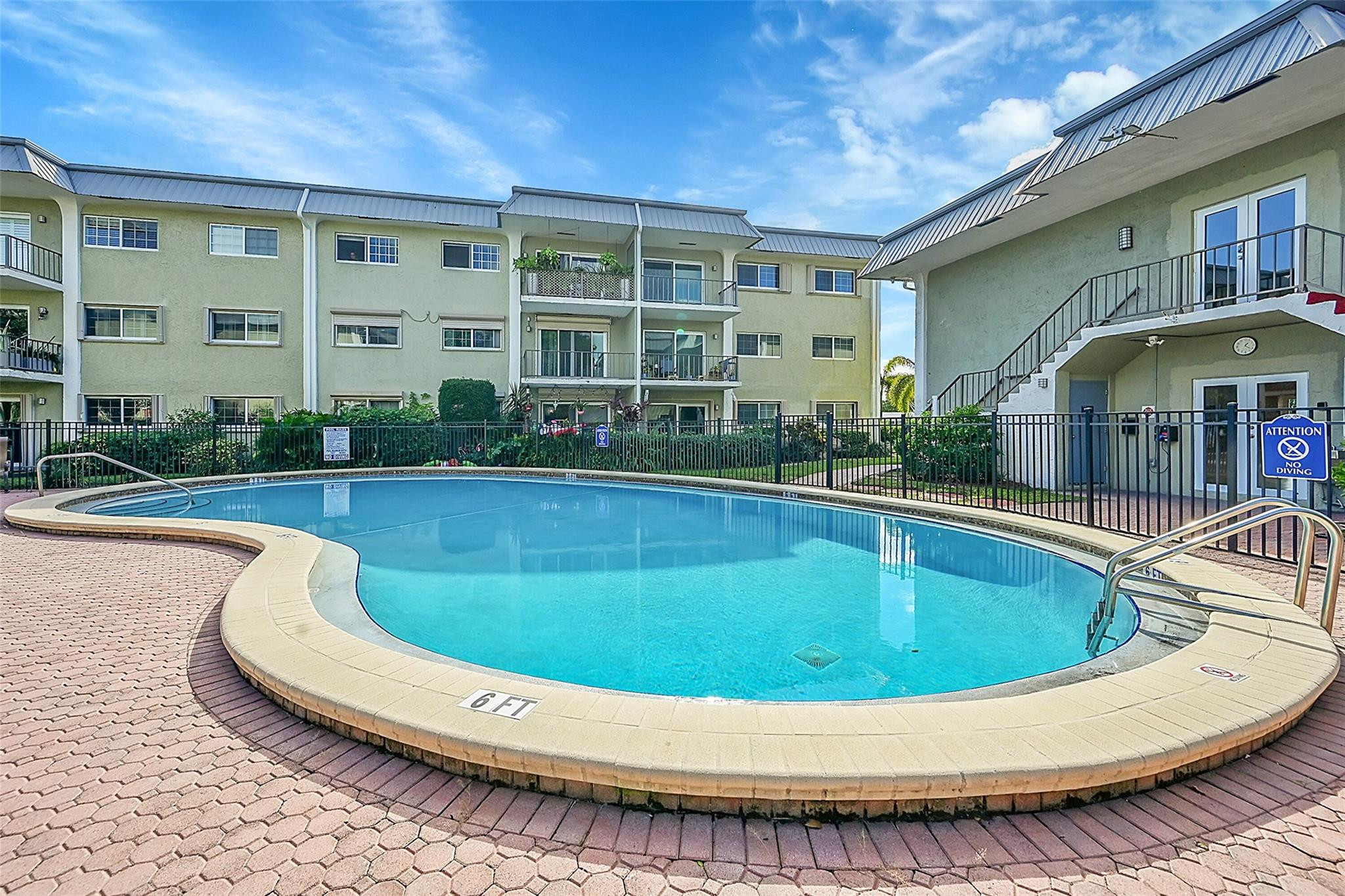3004 NE 5th Terrace 102-C