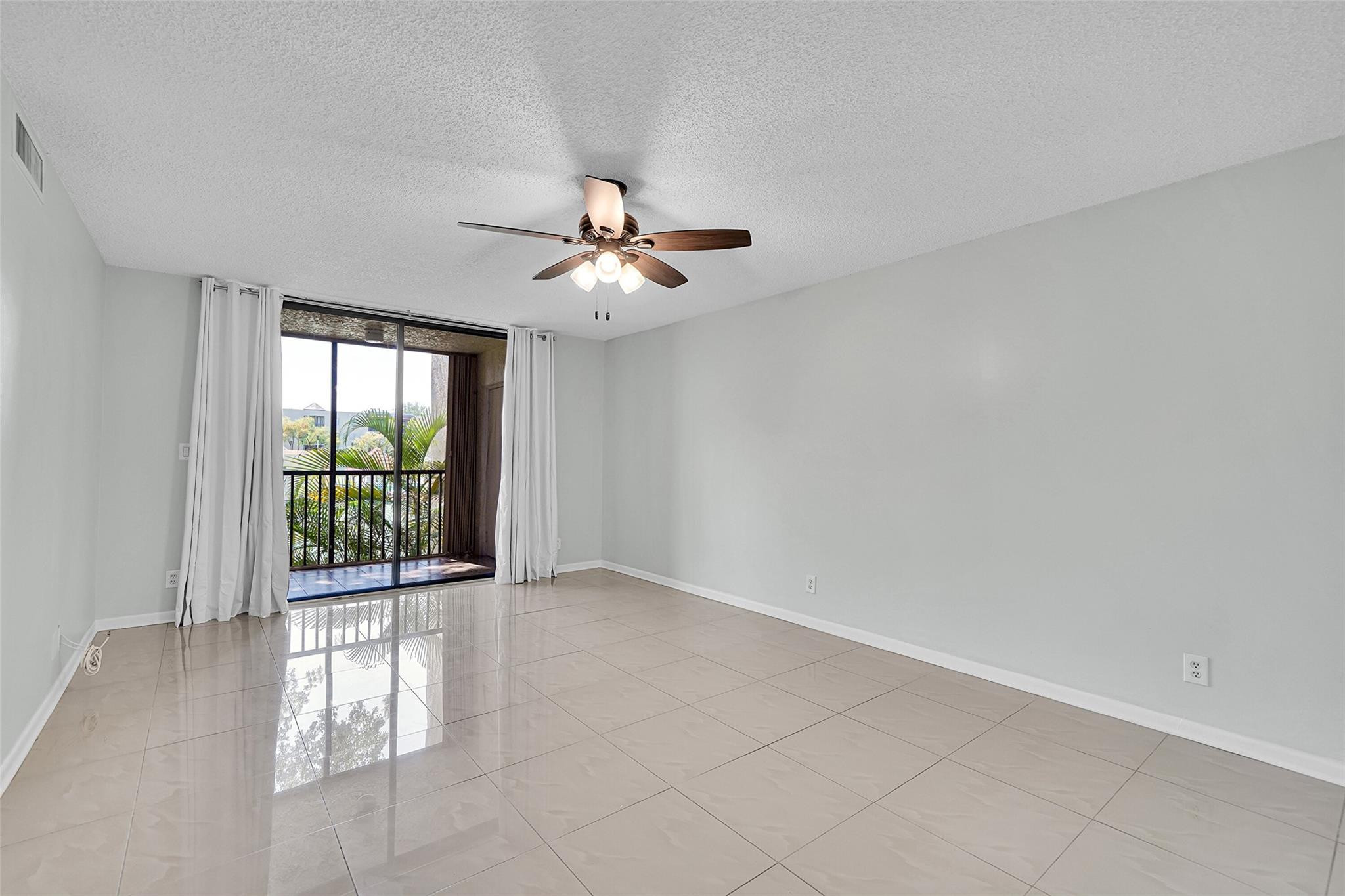 10451 W Broward Boulevard 204
