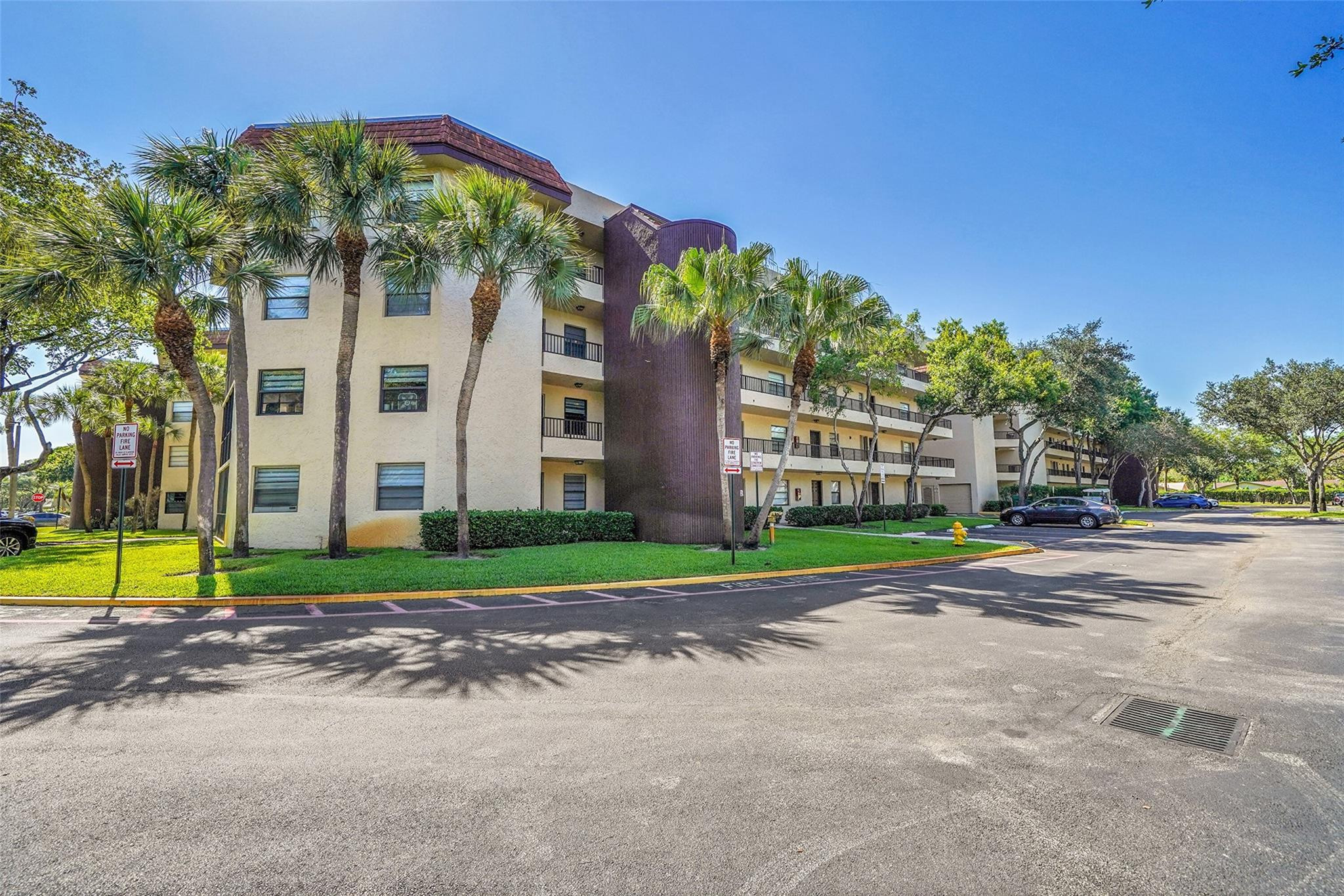 10451 W Broward Boulevard 204