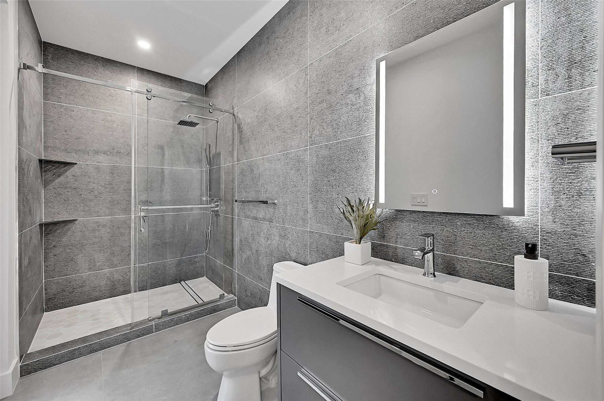 1318 SE 13th Terrace