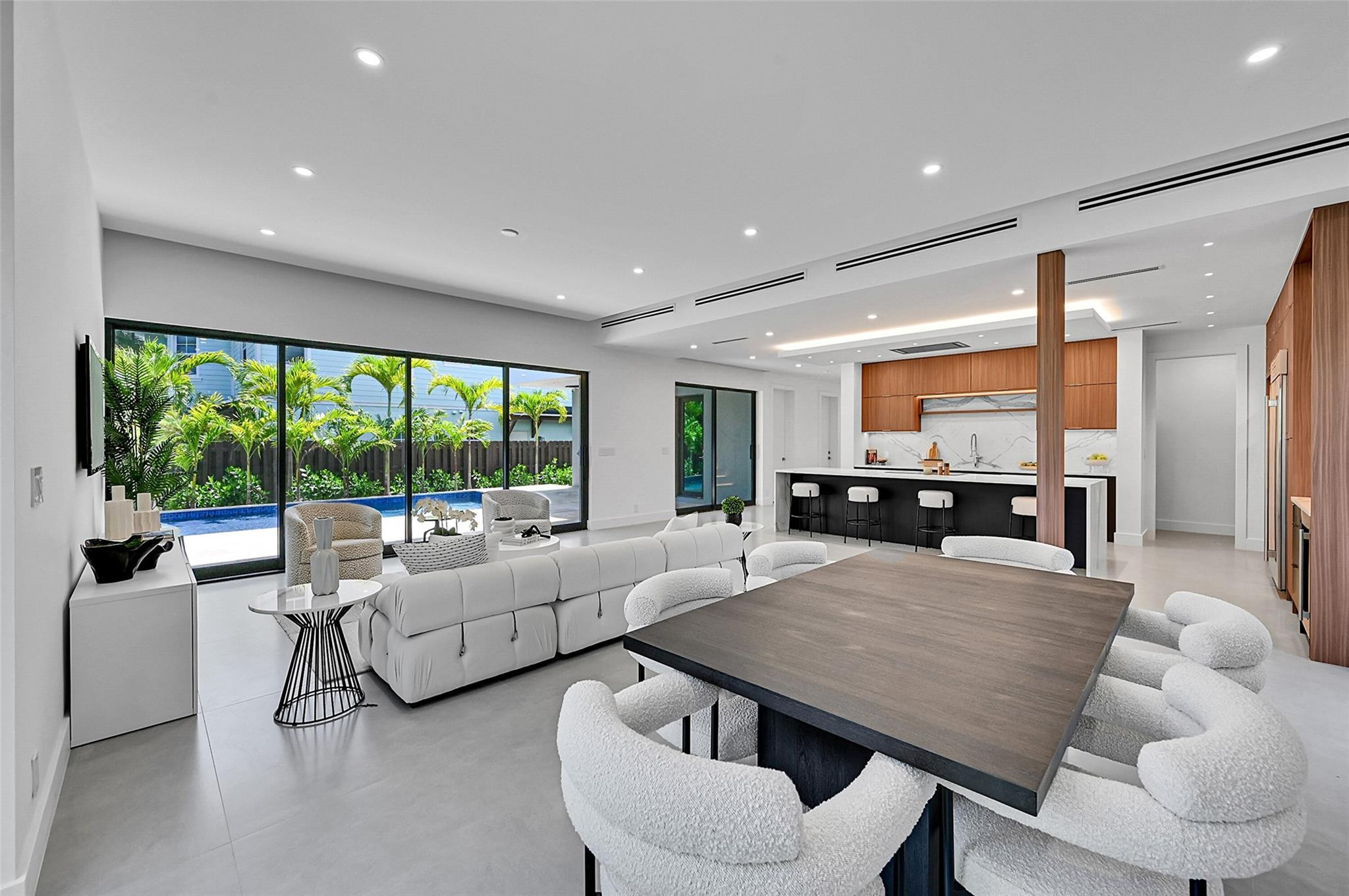 1318 SE 13th Terrace