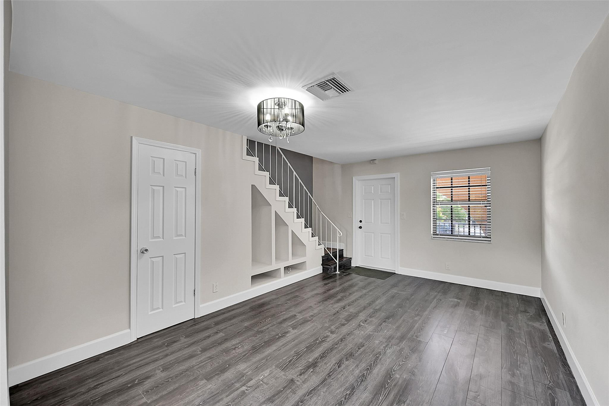 905 NE 28th Street 202