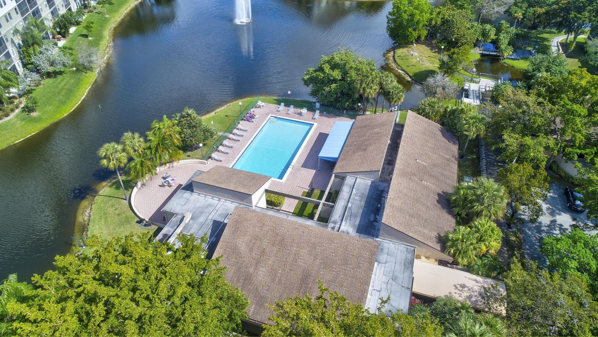 2205 S Cypress Bend Drive 505