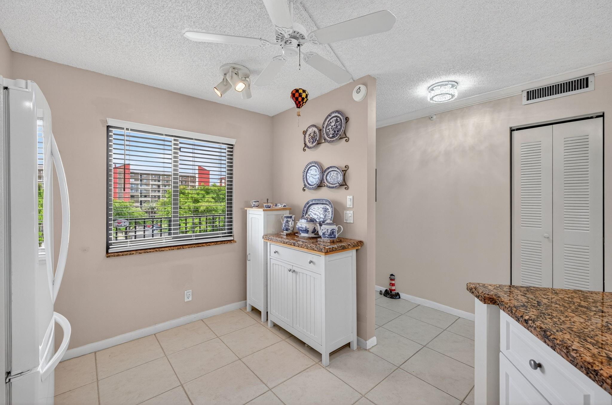 2205 S Cypress Bend Drive 505