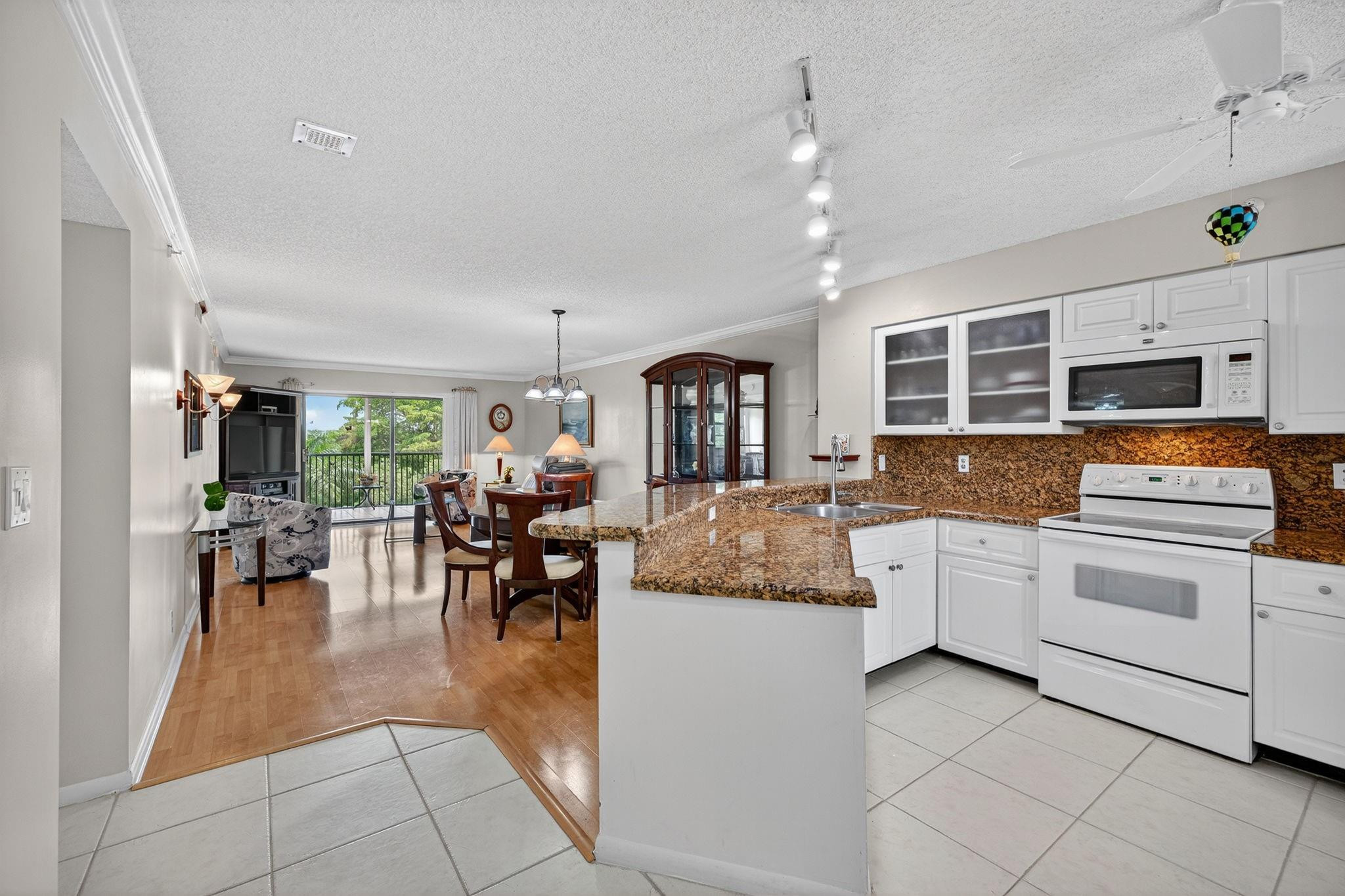 2205 S Cypress Bend Drive 505
