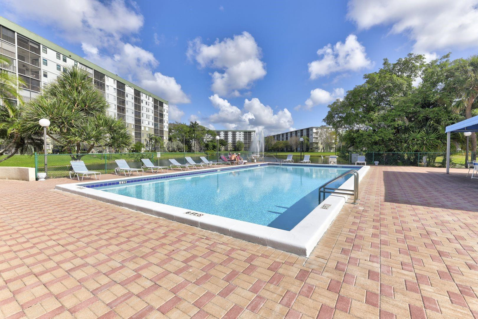 2205 S Cypress Bend Drive 505