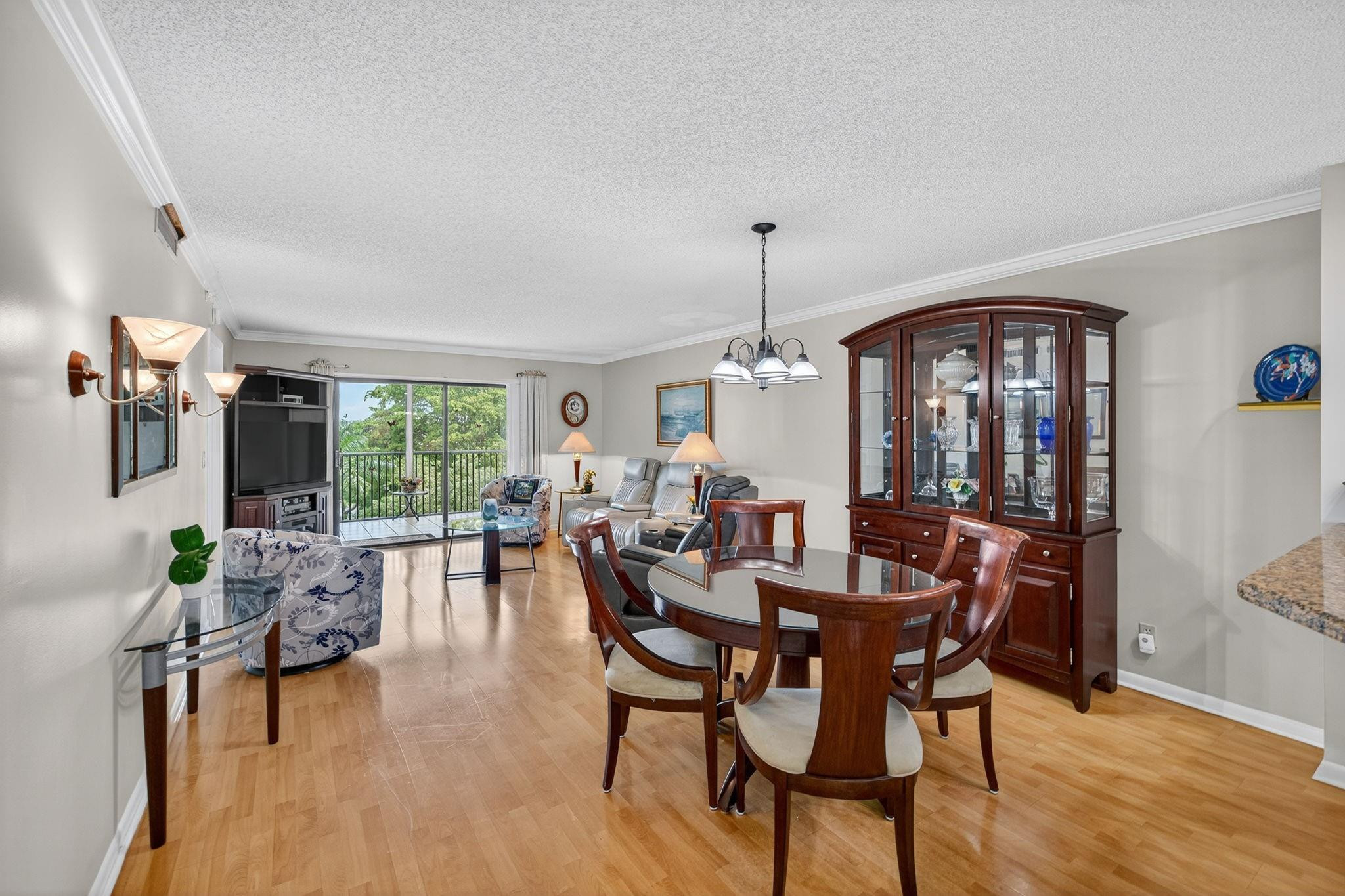 2205 S Cypress Bend Drive 505