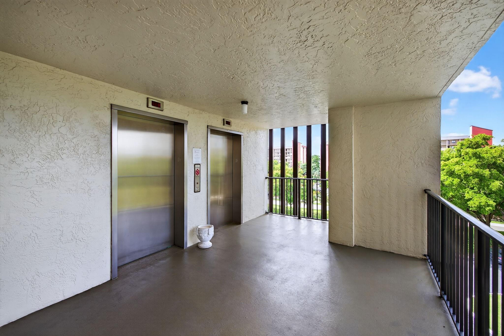 2205 S Cypress Bend Drive 505