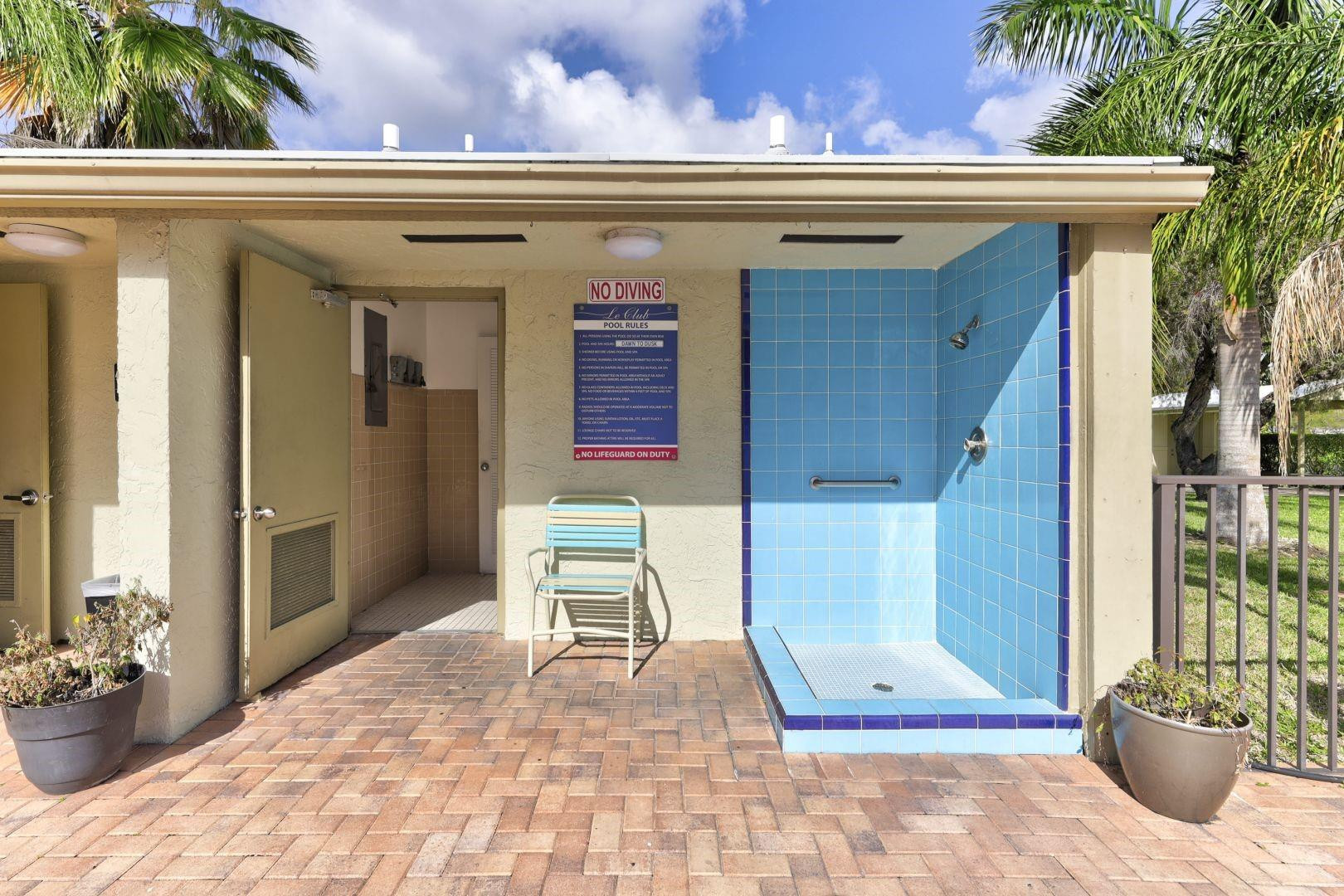 2205 S Cypress Bend Drive 505