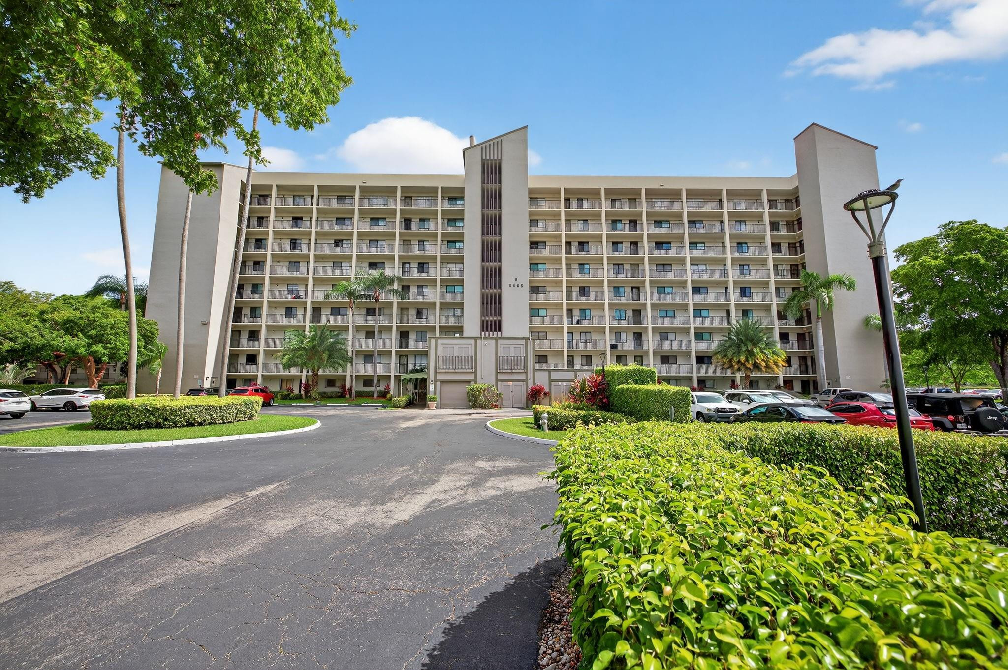 2205 S Cypress Bend Drive 505