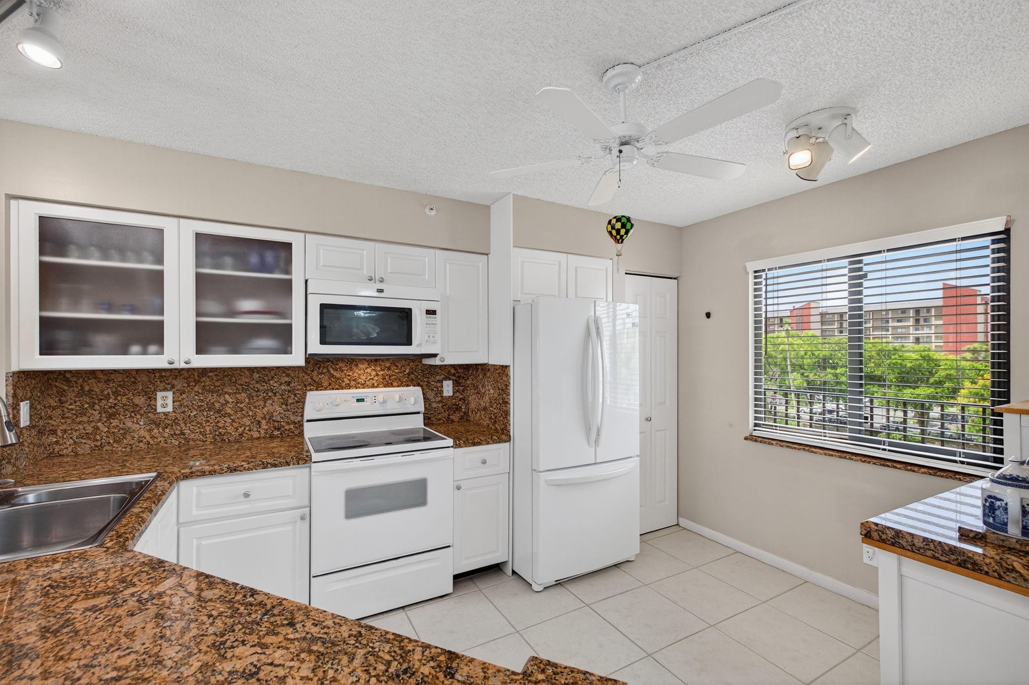 2205 S Cypress Bend Drive 505