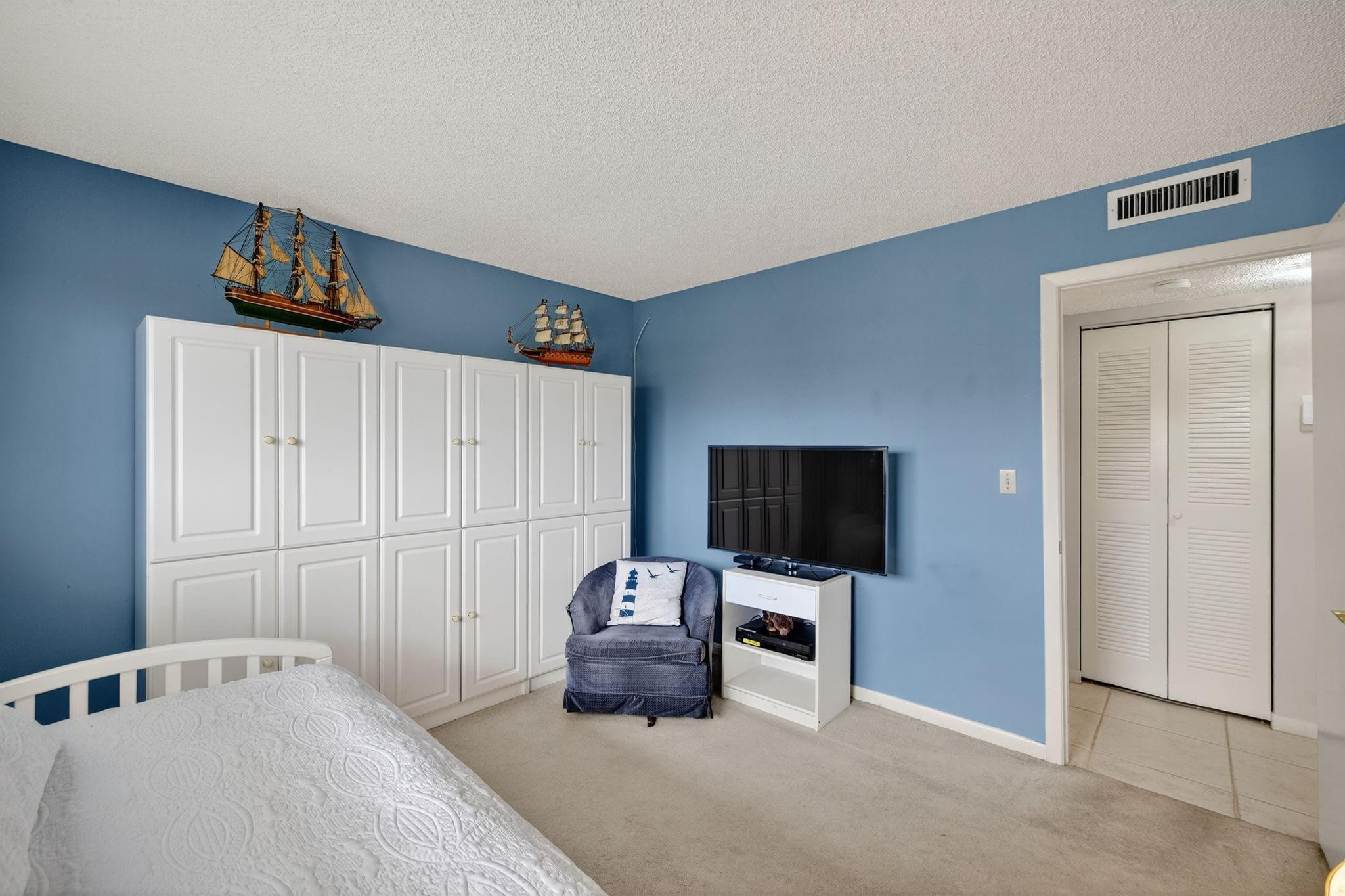 2205 S Cypress Bend Drive 505
