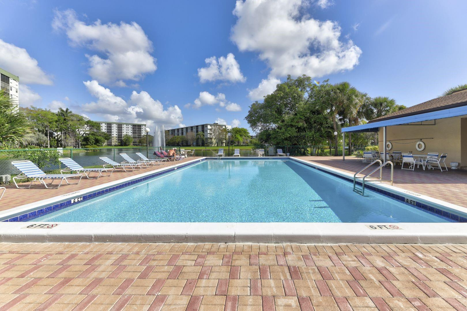 2205 S Cypress Bend Drive 505