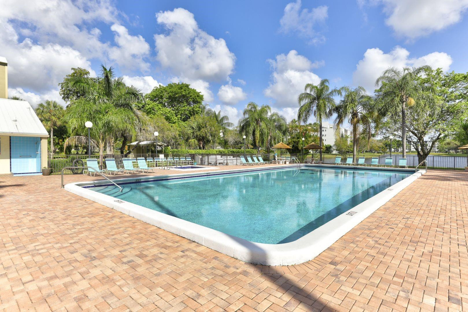 2205 S Cypress Bend Drive 505