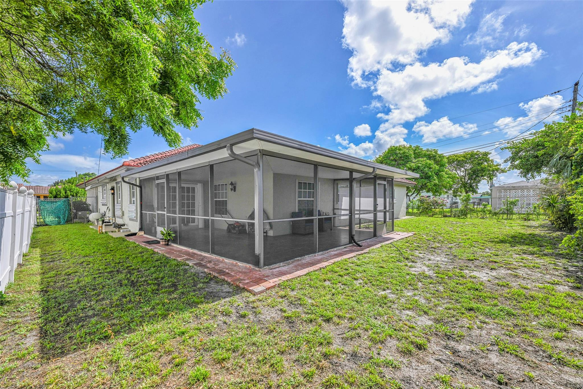 2351 NW 29th Street