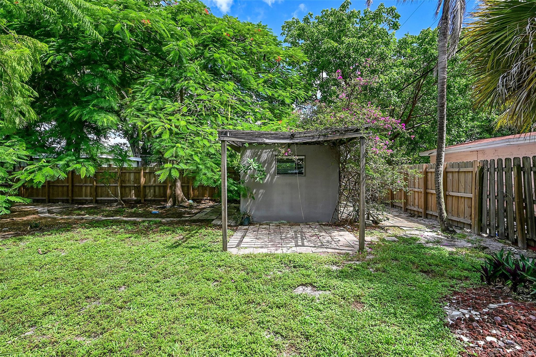 1132 NW 3rd Avenue