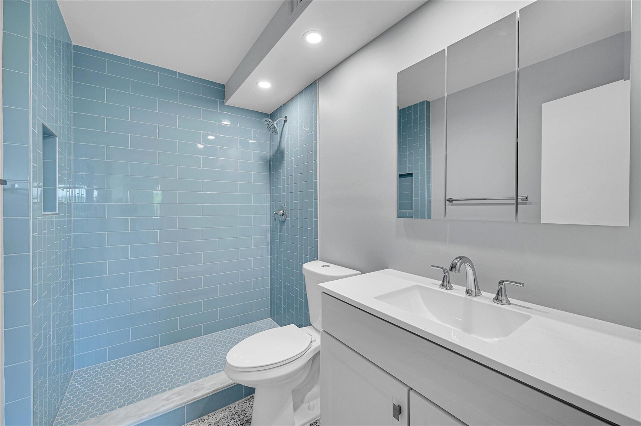 1831 NE 38th Street 503