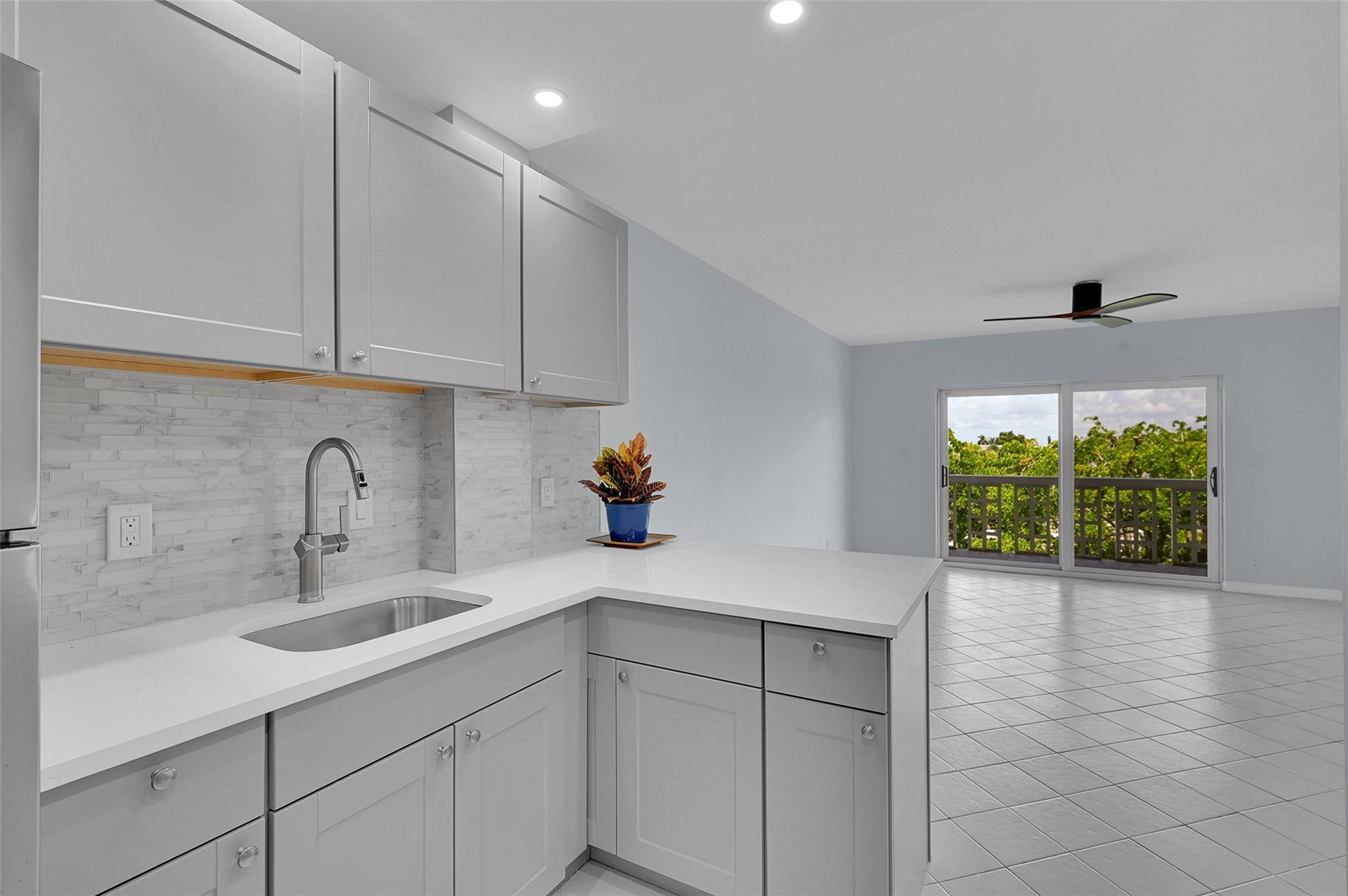 1831 NE 38th Street 503
