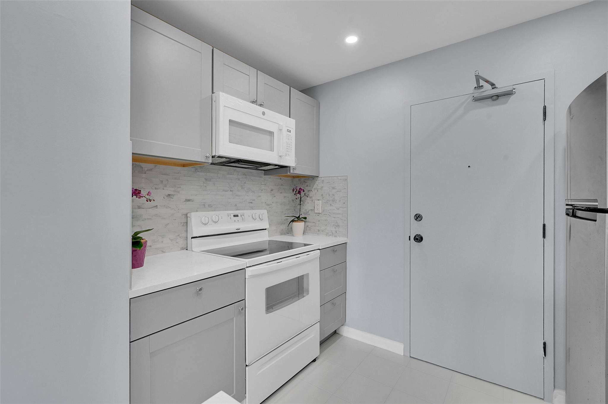 1831 NE 38th Street 503
