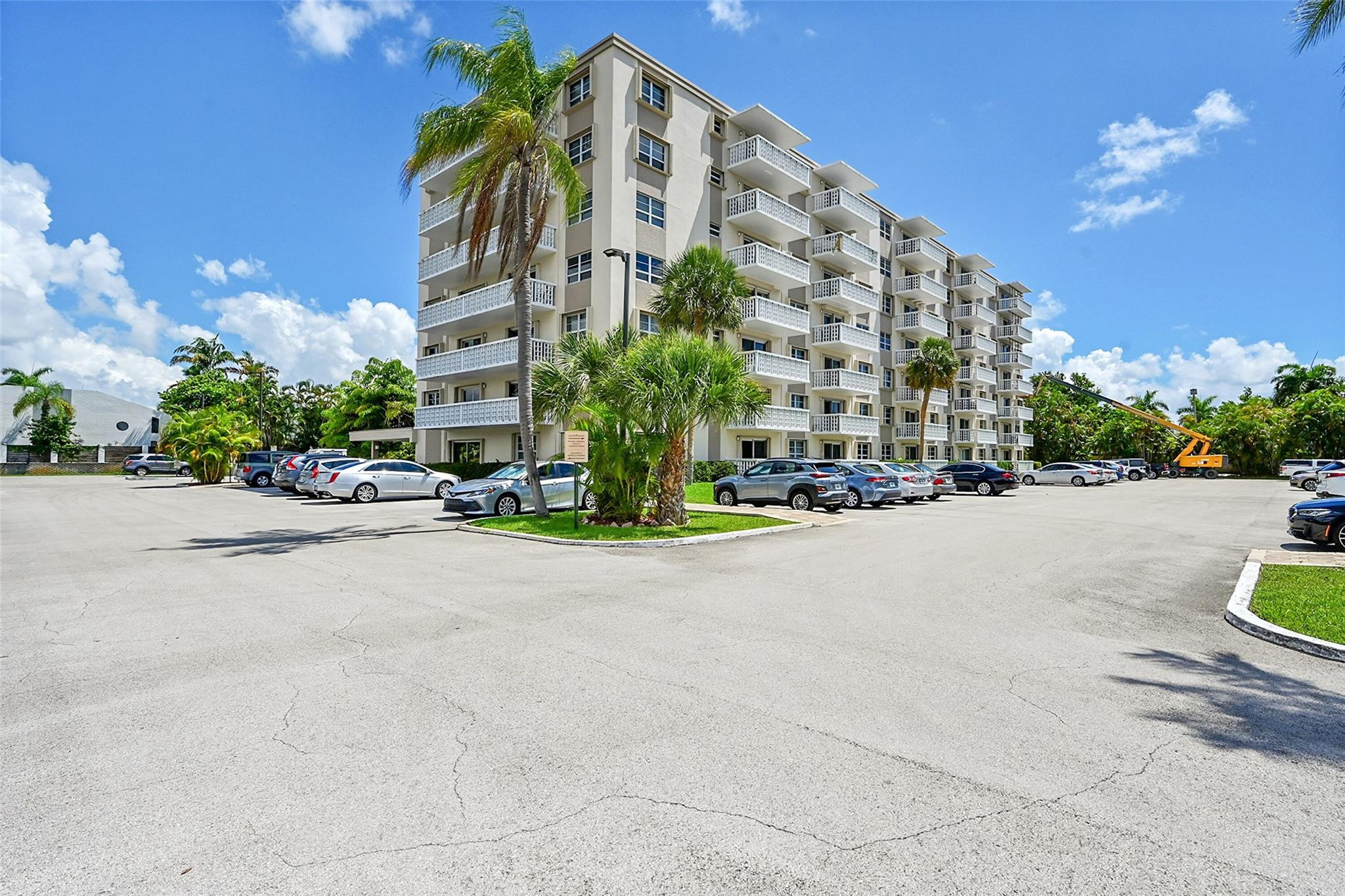 1831 NE 38th Street 503