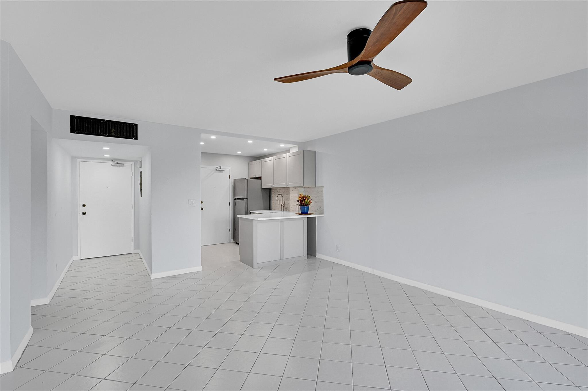 1831 NE 38th Street 503