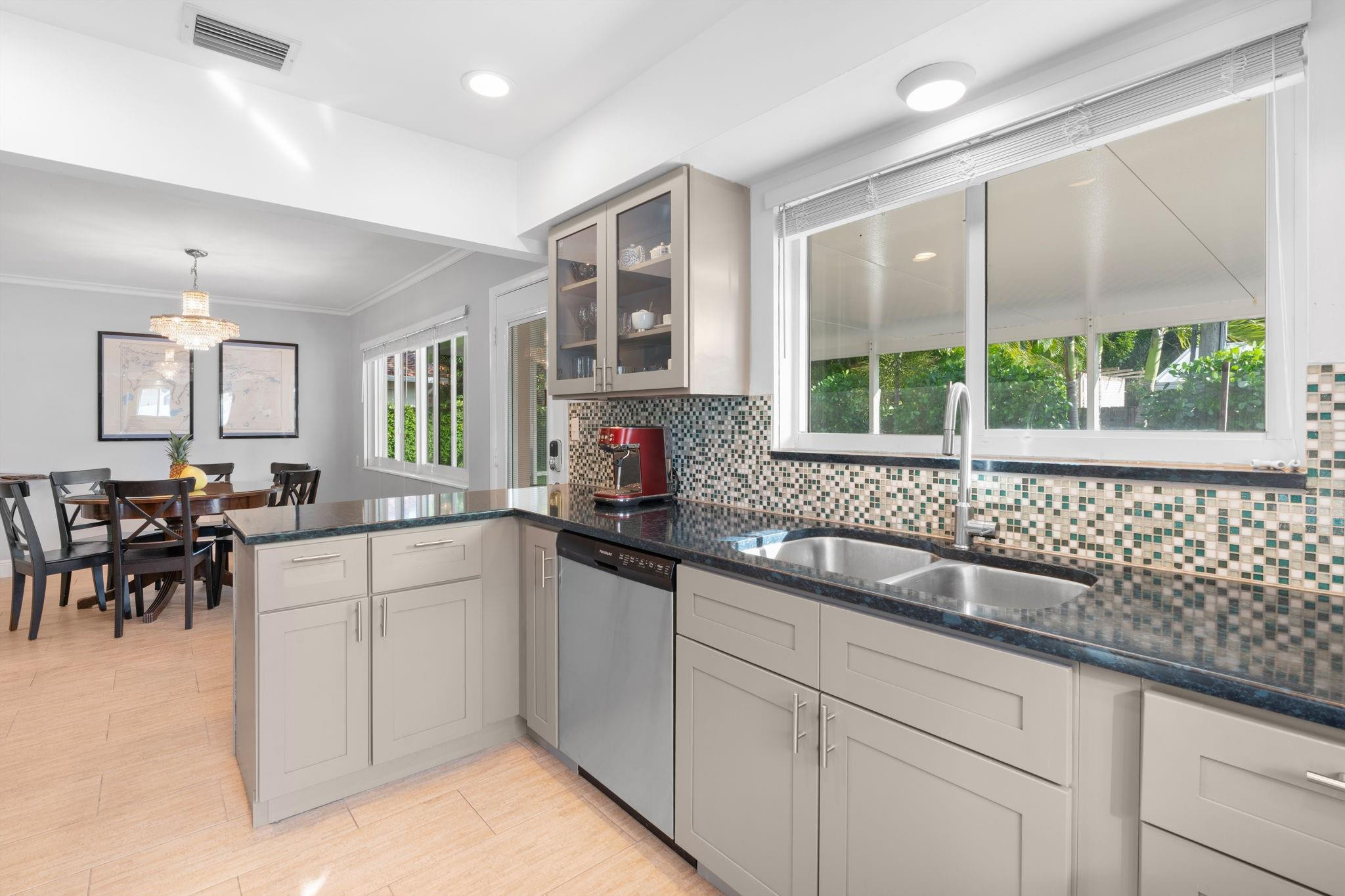 716 NE 20th Drive